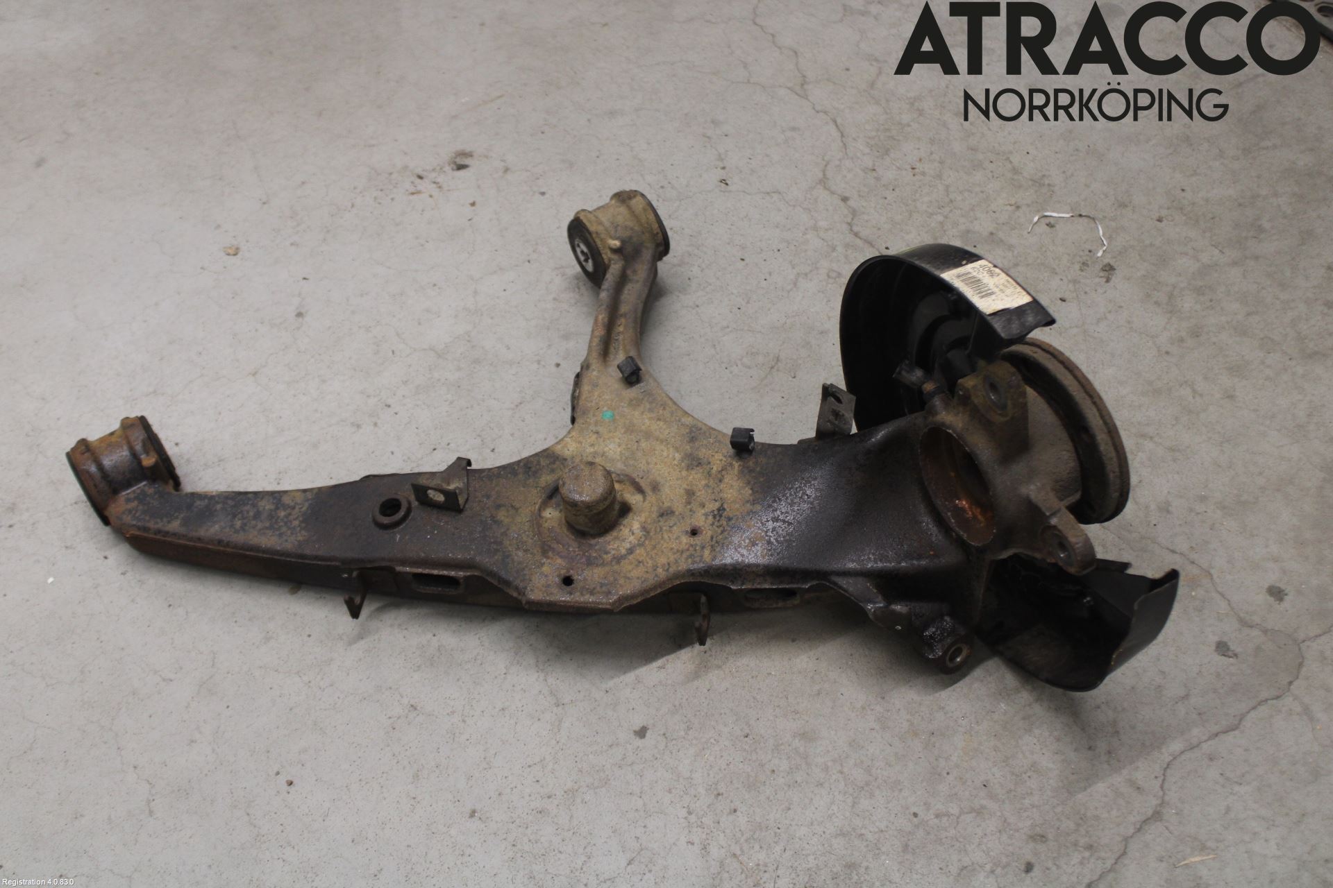 Volkswagen VW TRANSP/CARAVELLE (T6) 16-22 Bärarm Bak Höger