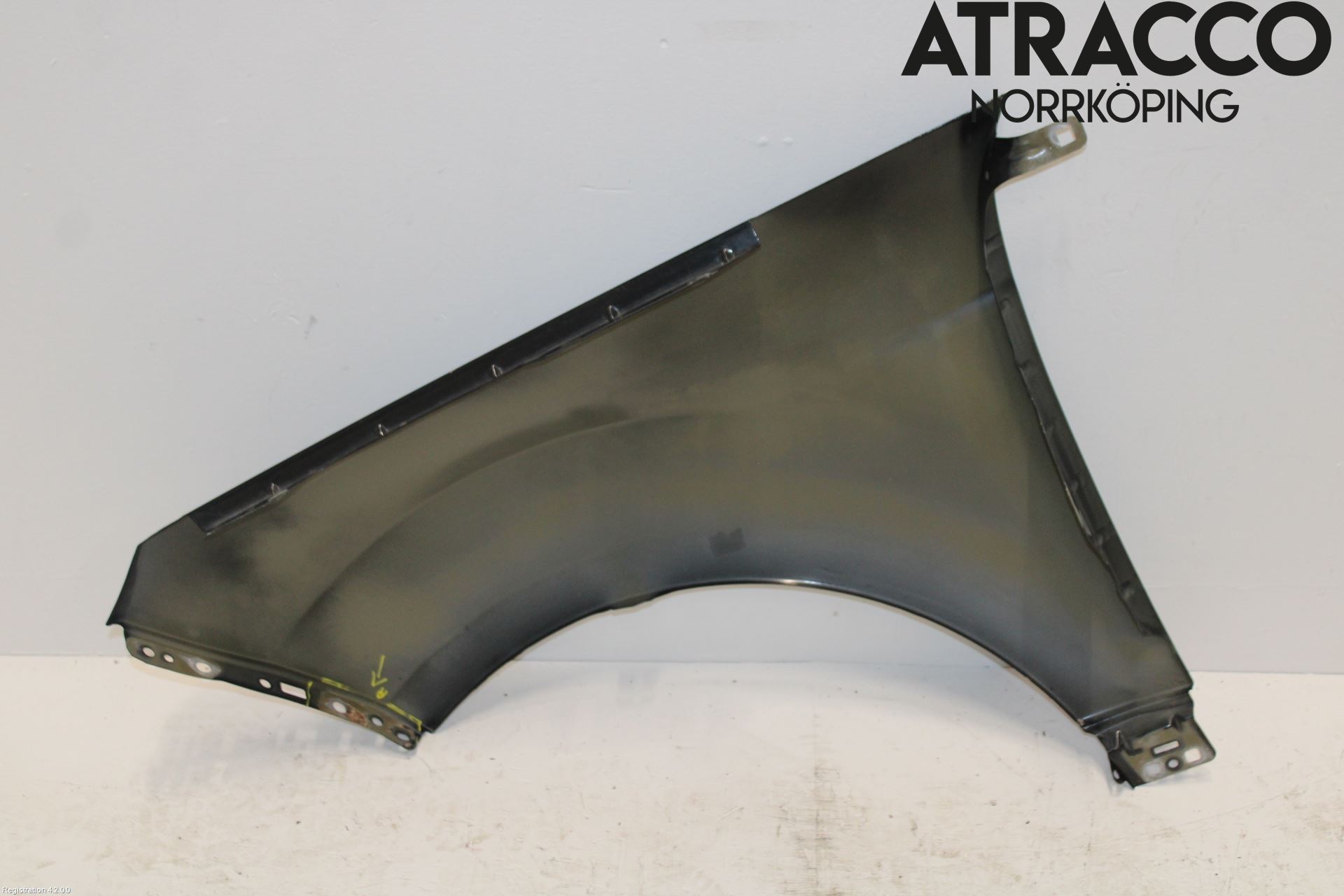 Ford ECOSPORT 17- Skärm Fram Höger