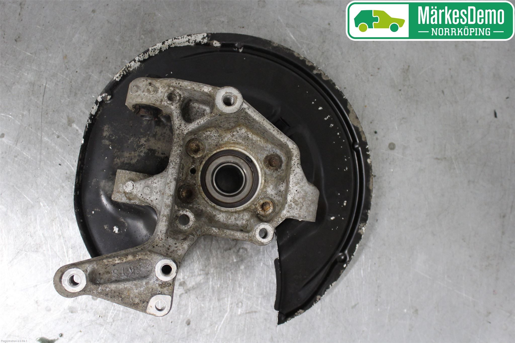 Volkswagen VW GOLF V 04-09 Hjullagerhus-Spindel Vä B