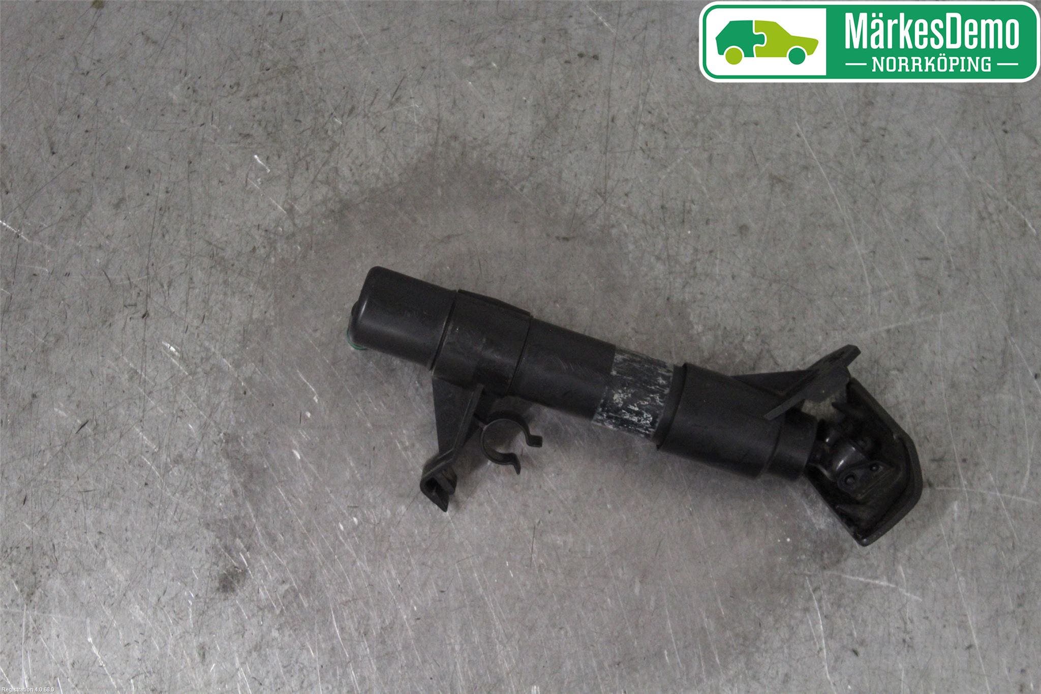 Volkswagen VW GOLF V 04-09 Spolarmunstycke Strålkastare