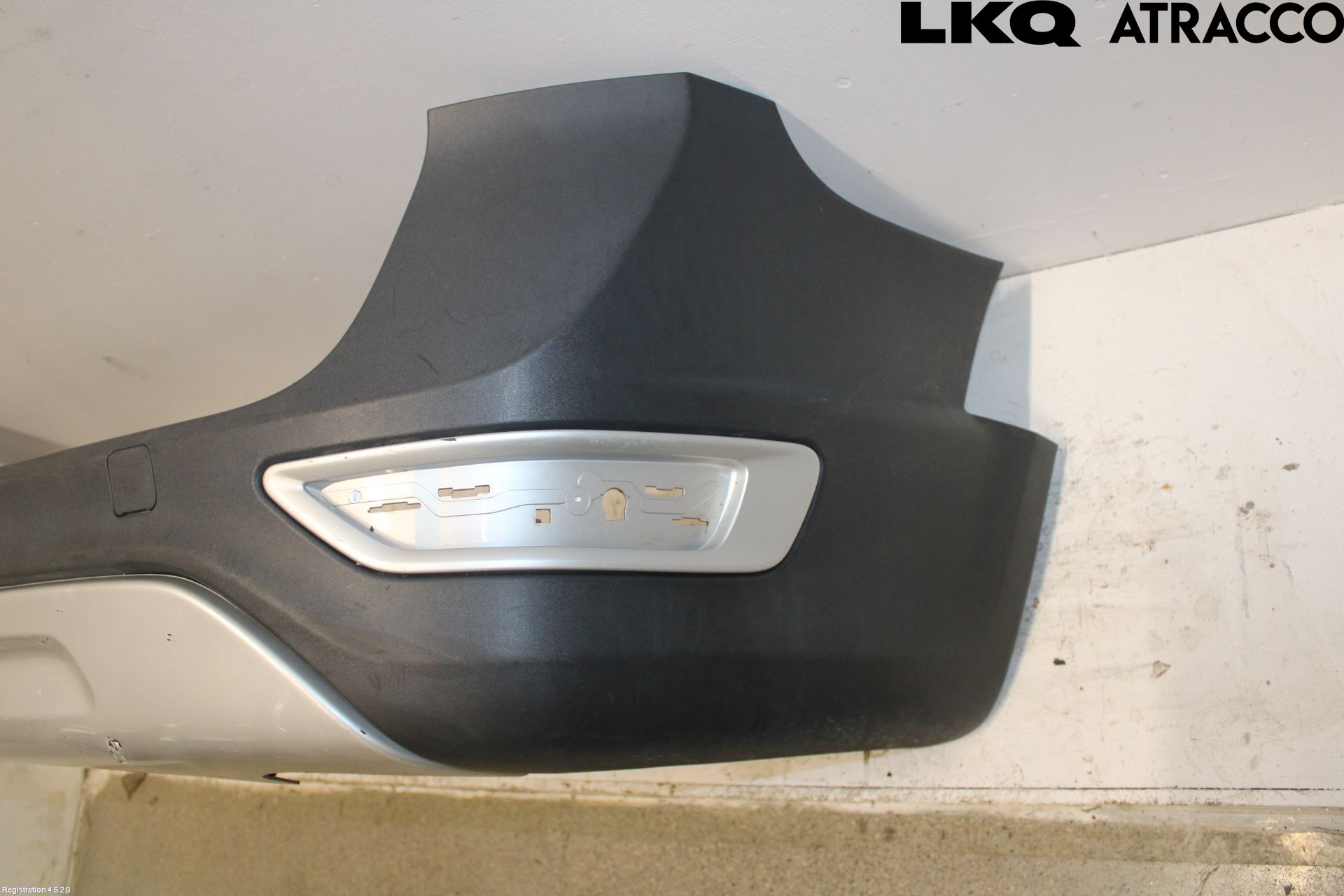 Volvo XC70 08-13 Stötfångarbeklädnad Bak