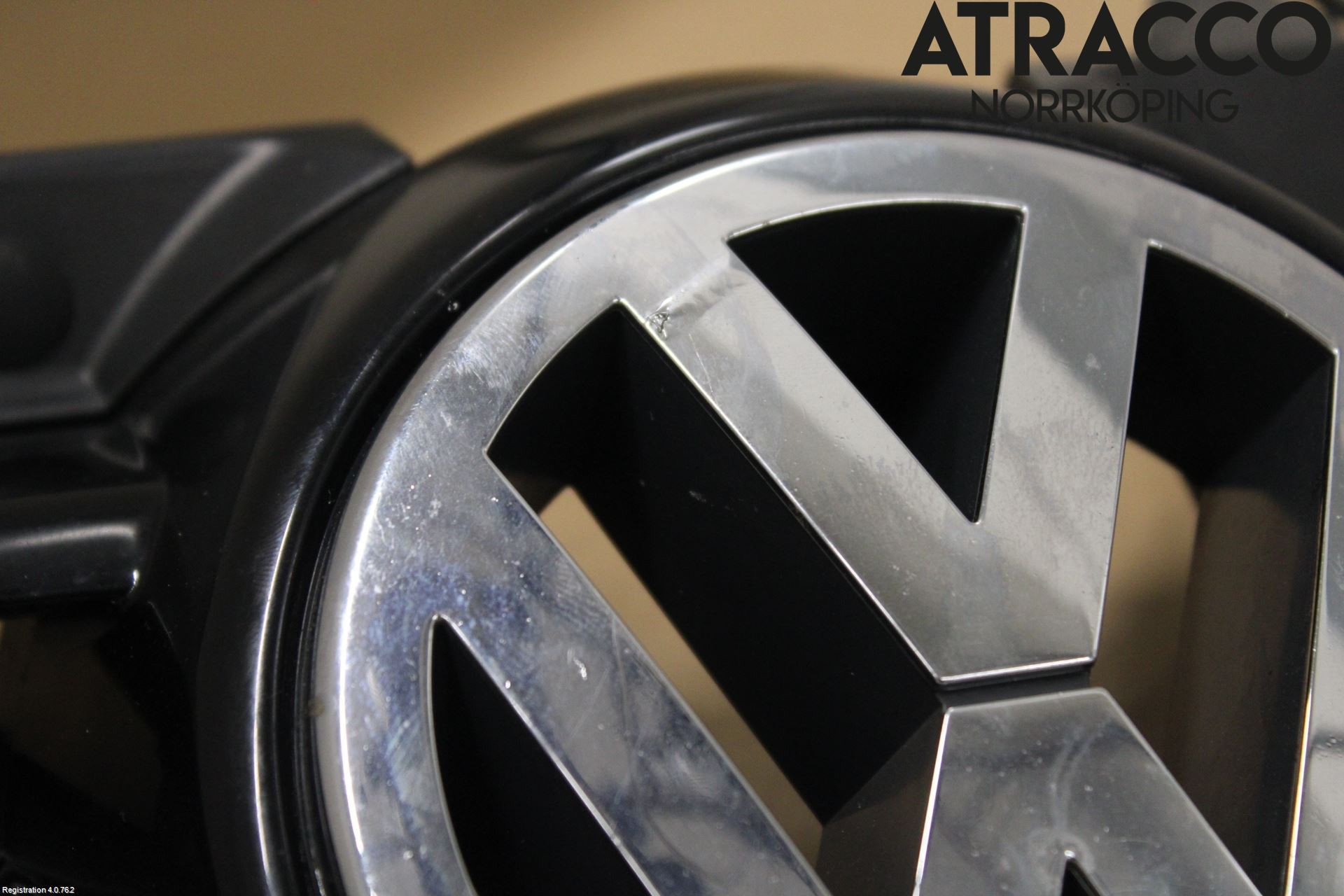 Volkswagen VW GOLF V 04-09 Grill Komp