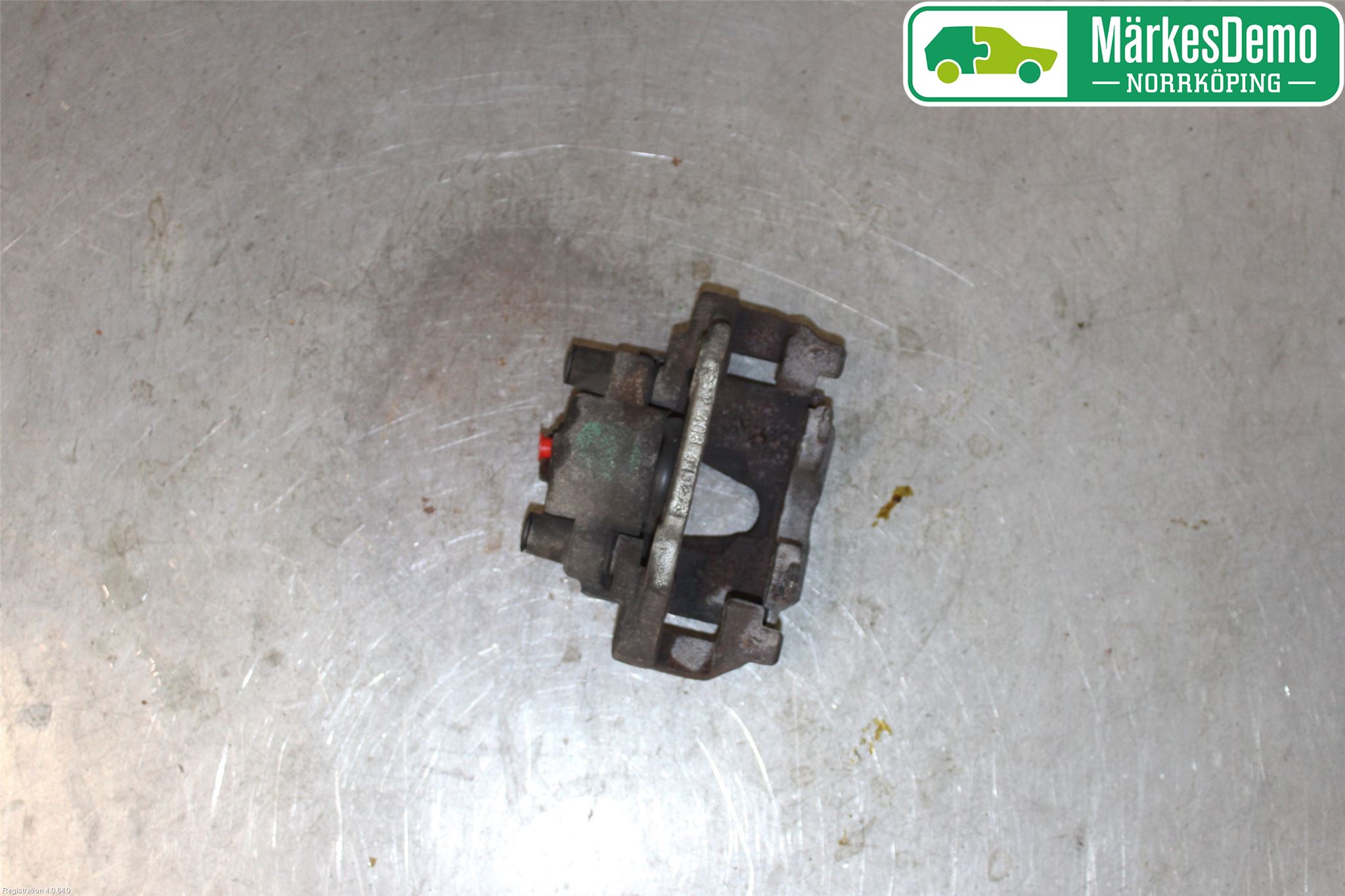 Jaguar XK8/XKR   96-06 Bromsok Bak Vänster