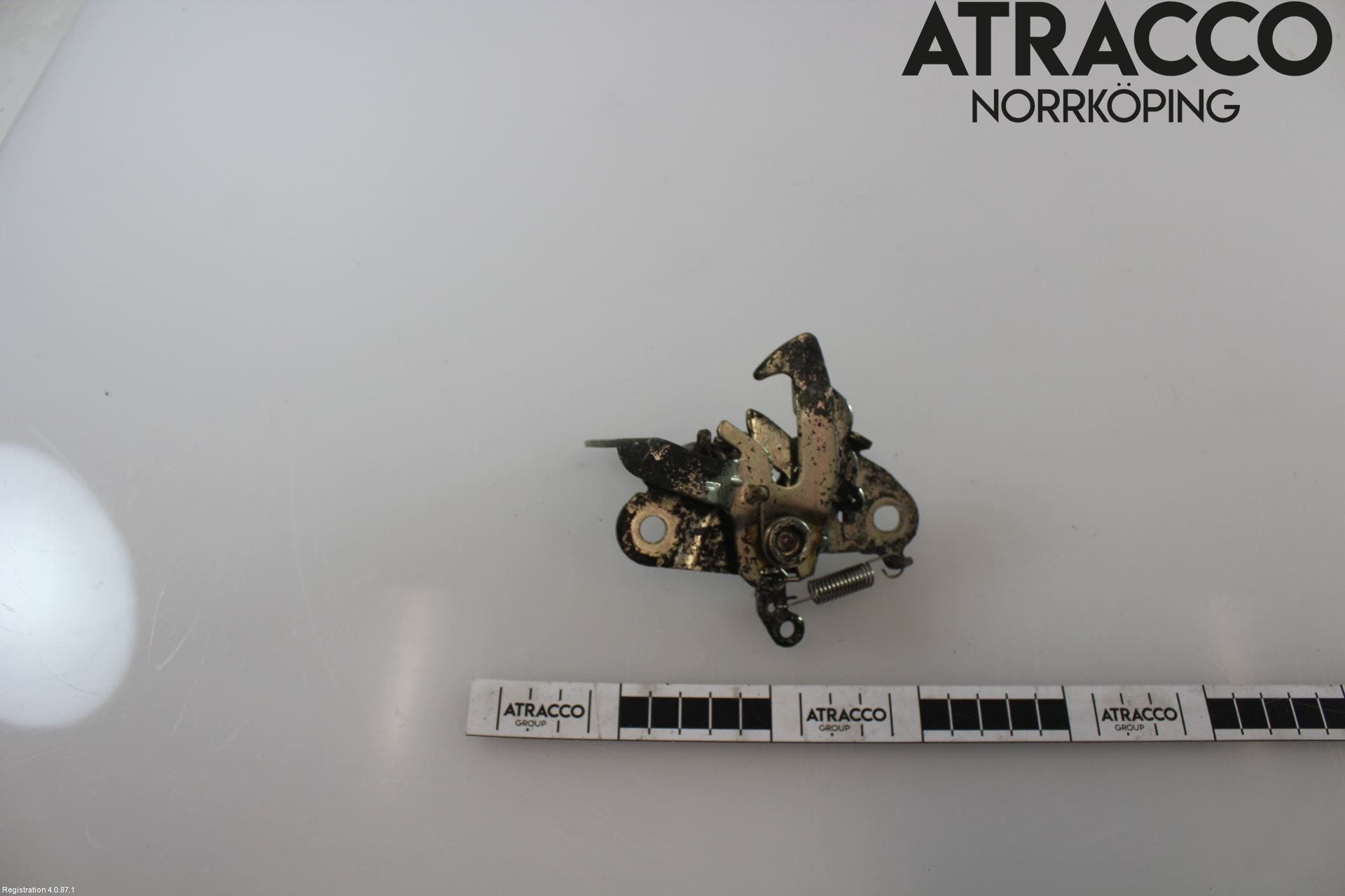 Toyota AYGO 06-14 Huvlås