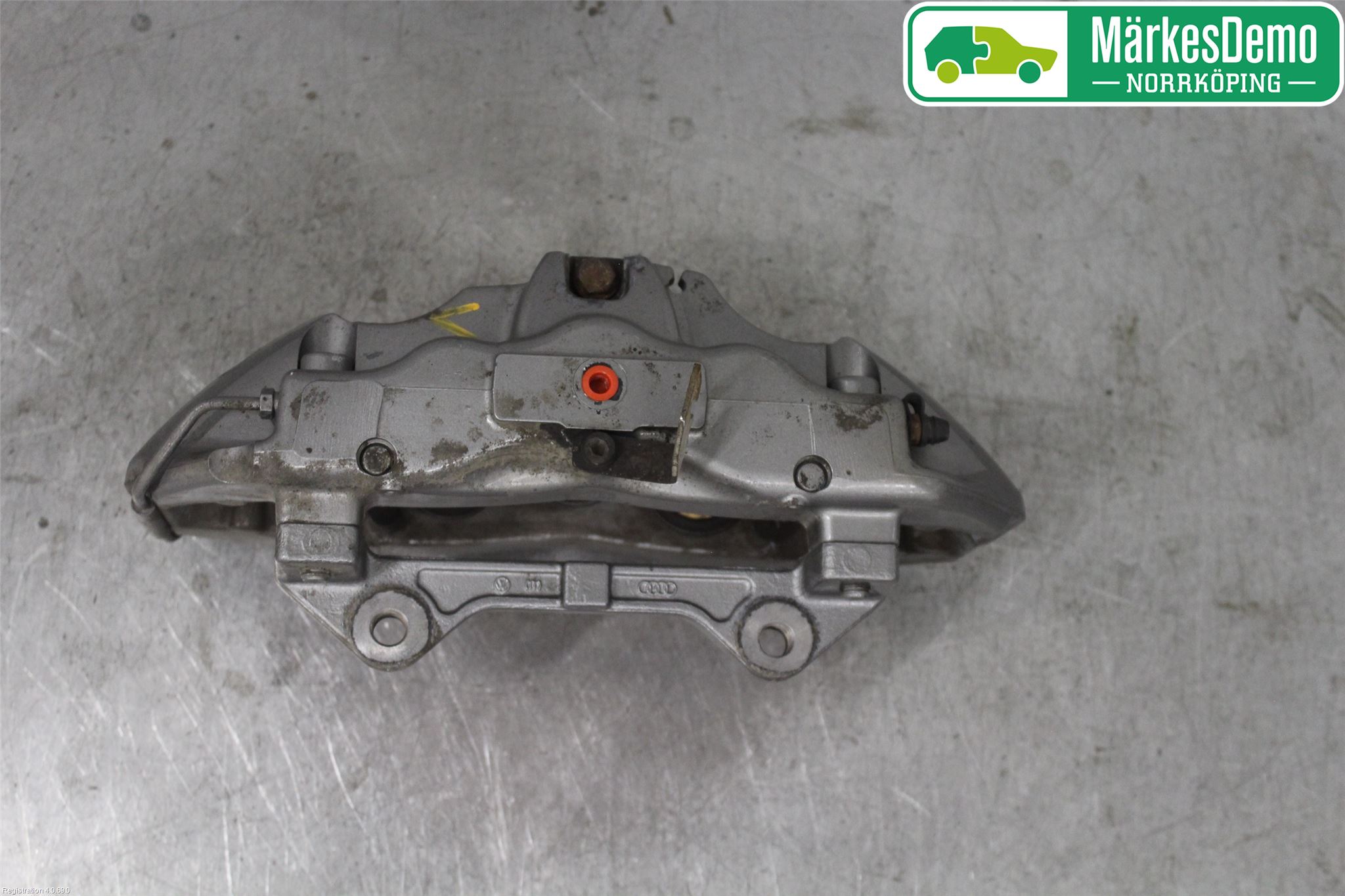 Audi A4/S4 05-07 Bromsok Fram Vänster