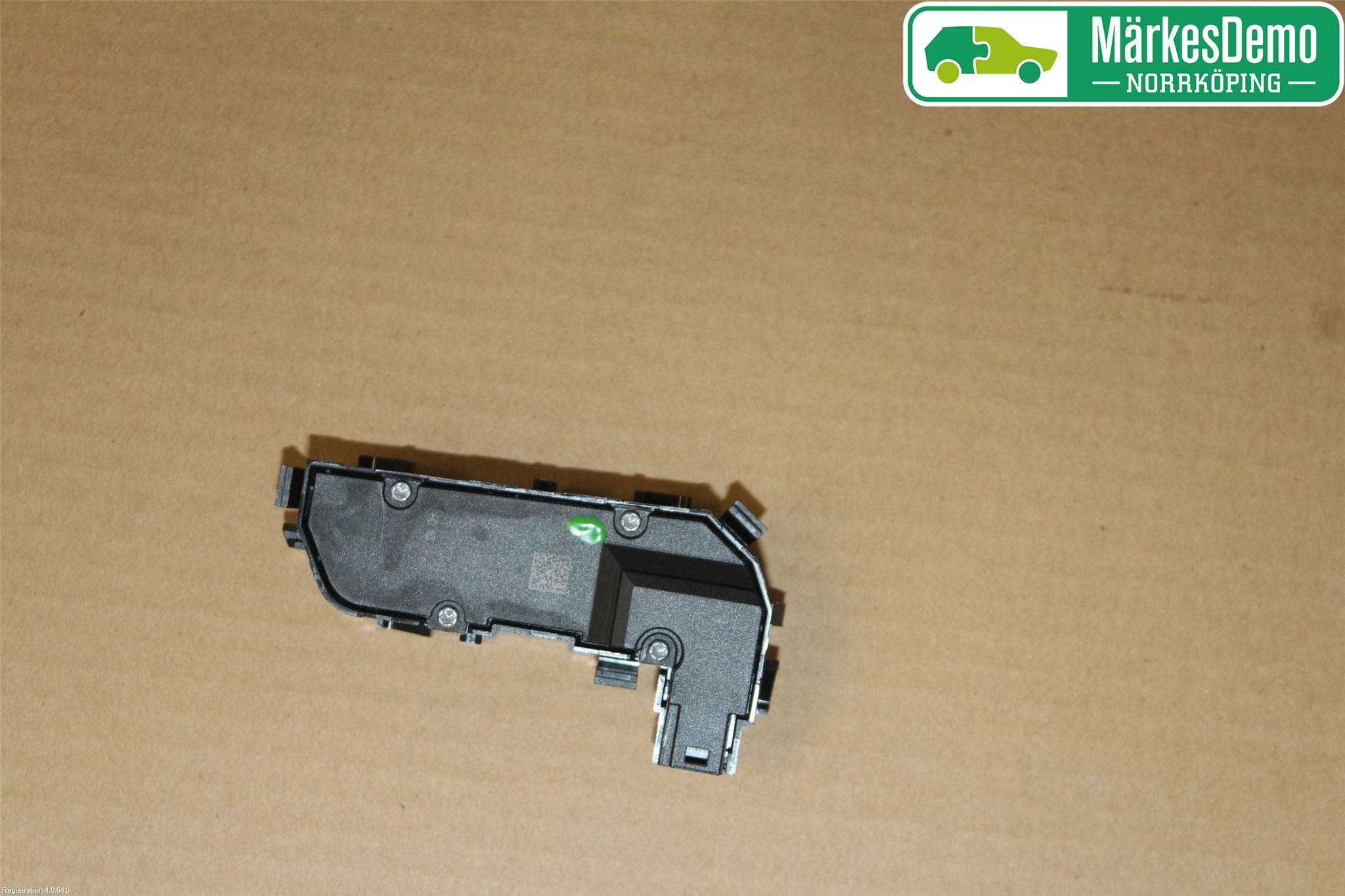 Mercedes-Benz MB E-KLASS (W213) 16-23 Strömställare Stolvärme