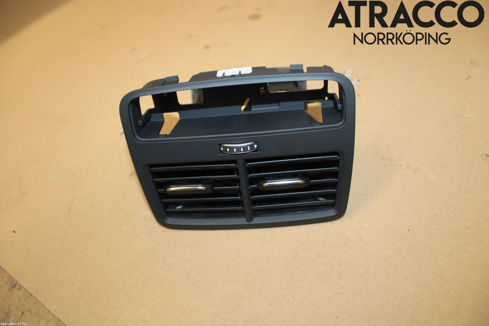 Audi A4/S4 B9 16-19 Defrosterkanal-Munstycke