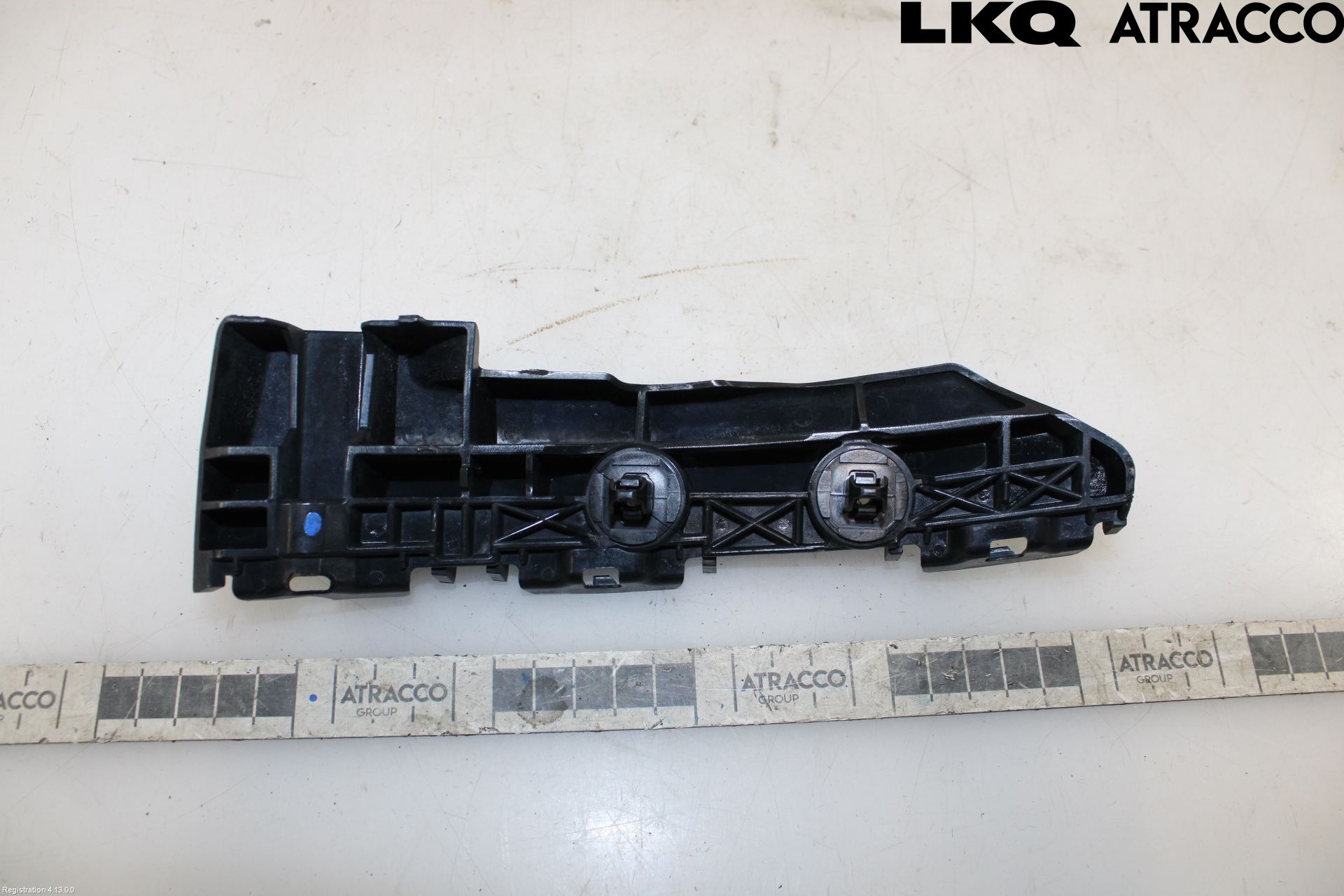 Toyota RAV 4 06-12 Stötfångarfäste Bak Hö