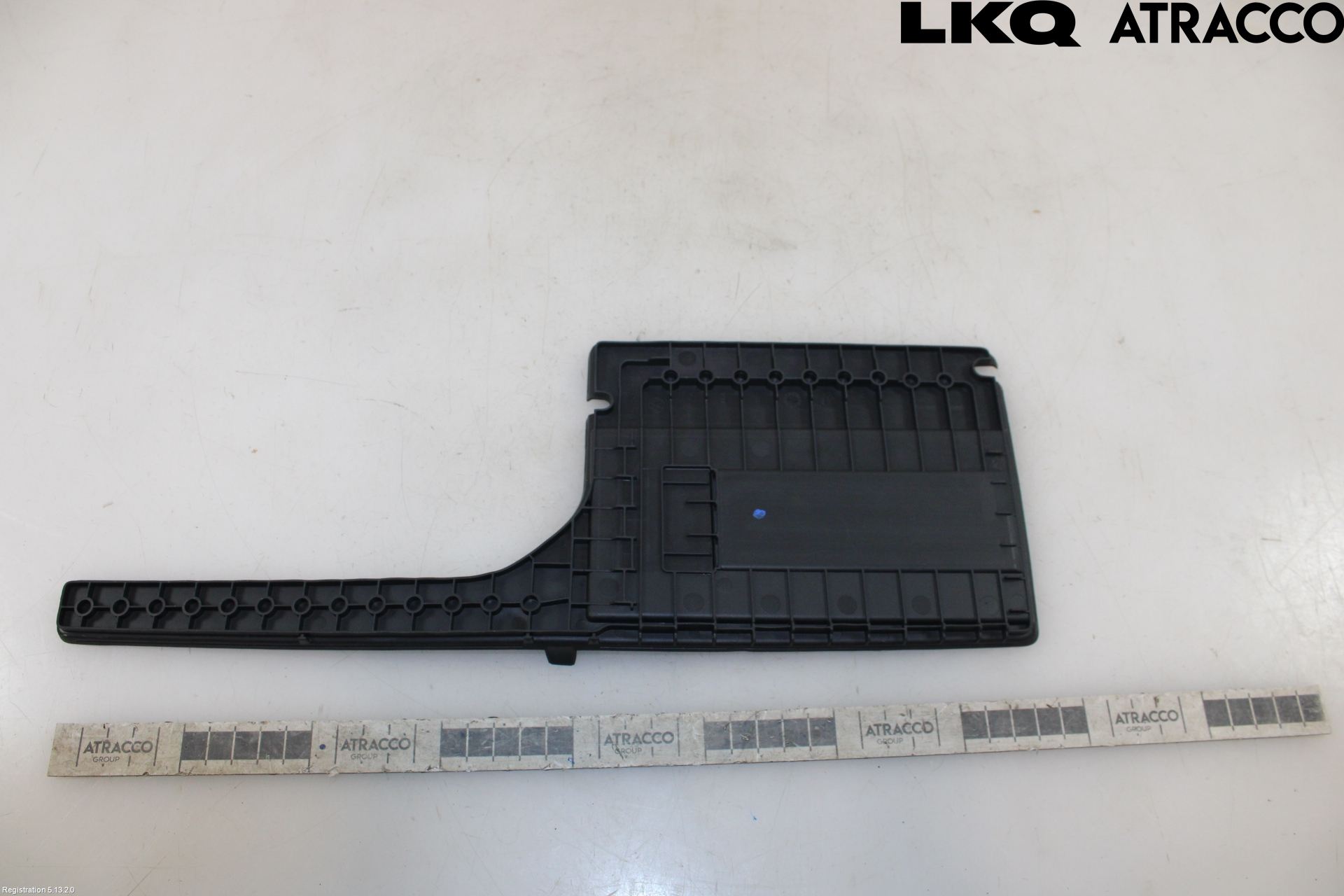 Volkswagen VW ID.7/TOURER 24- Instrumentbräda Förvaringsfack