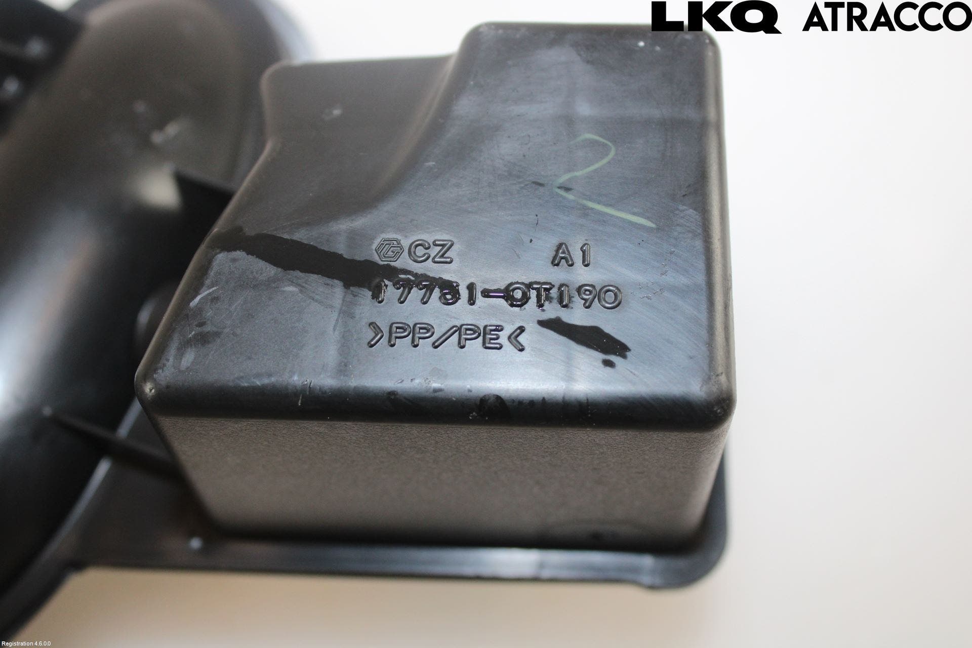 Toyota COROLLA 19- Luftrenare Övrigt