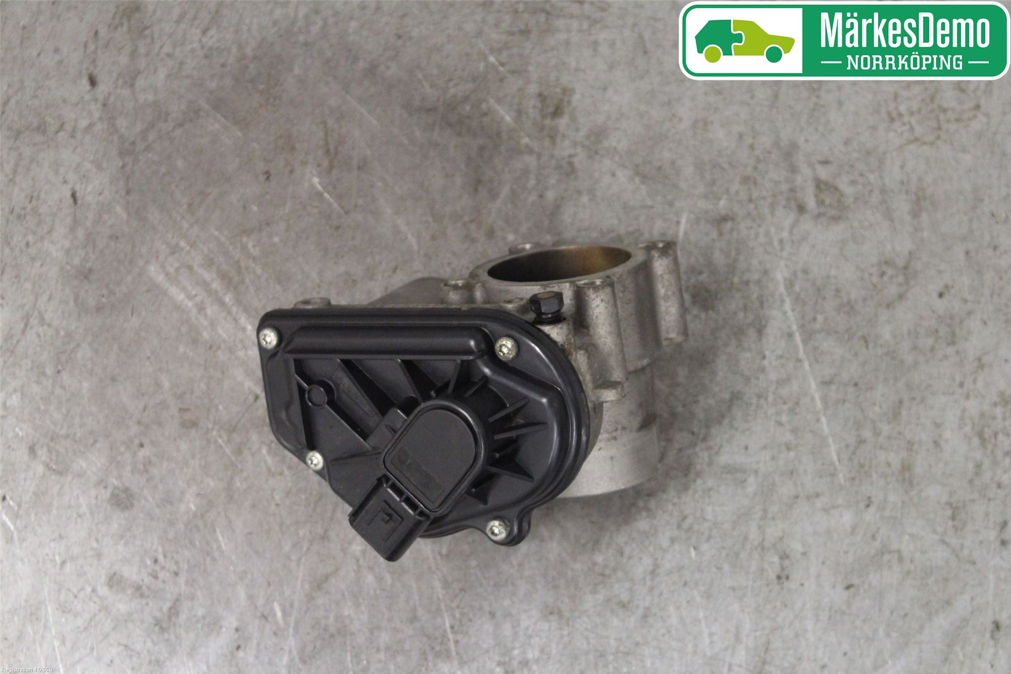 Ford FIESTA     06-08 Injspjällhus