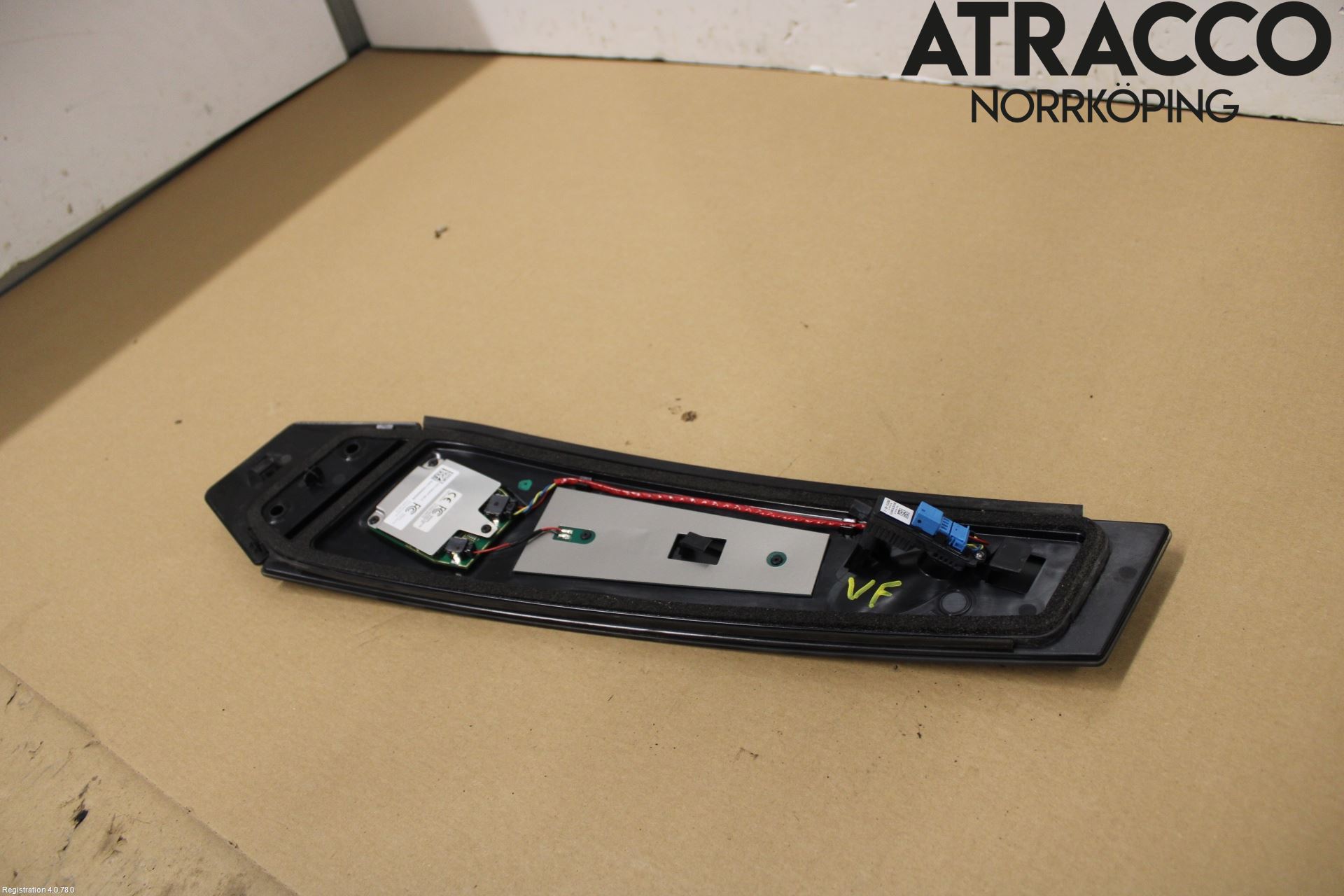 Tesla MODEL 3 17- Dörruta Bak Lilla Vä