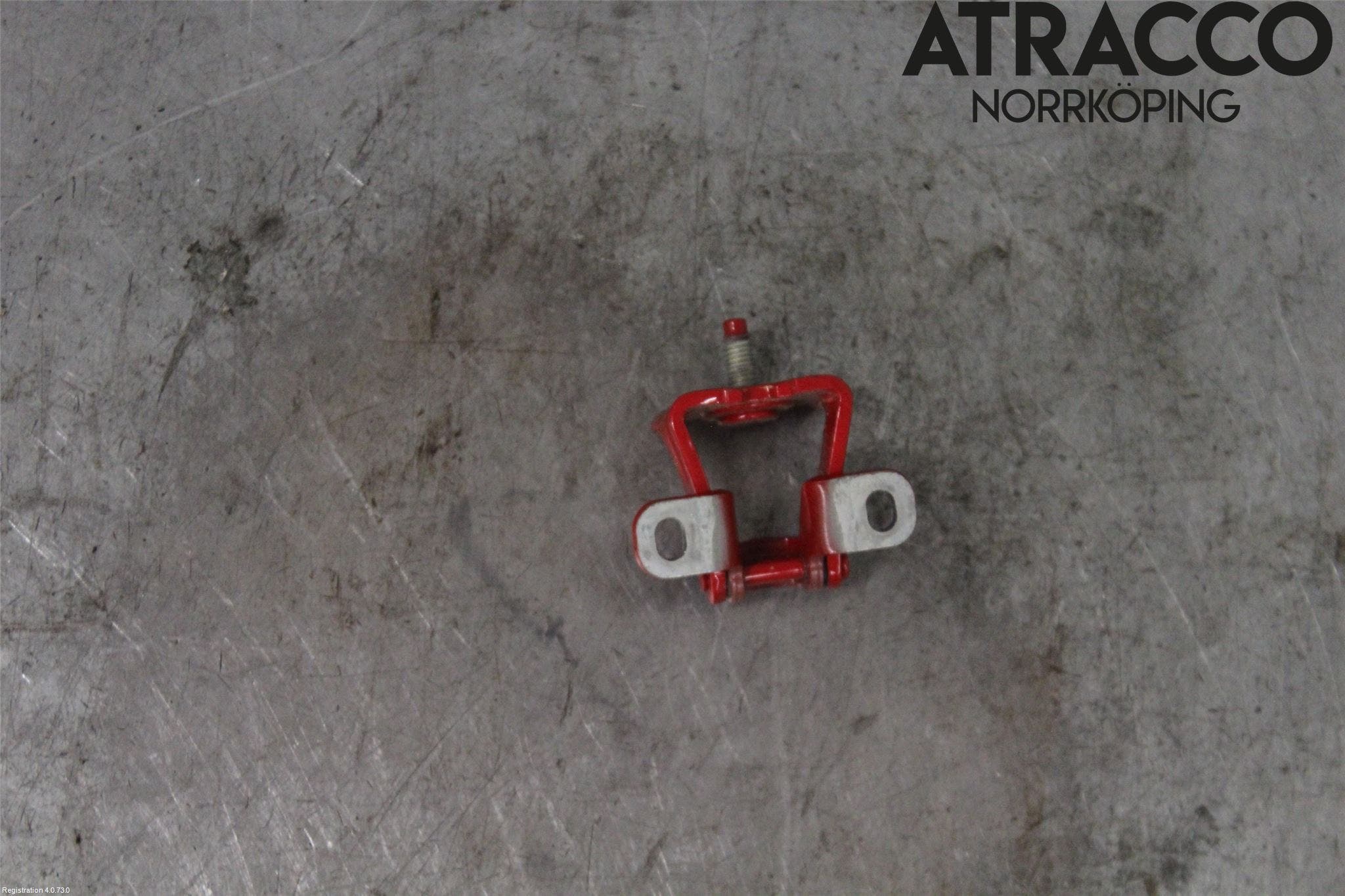 Seat LEON 20- Bakluckegångjärn Hö