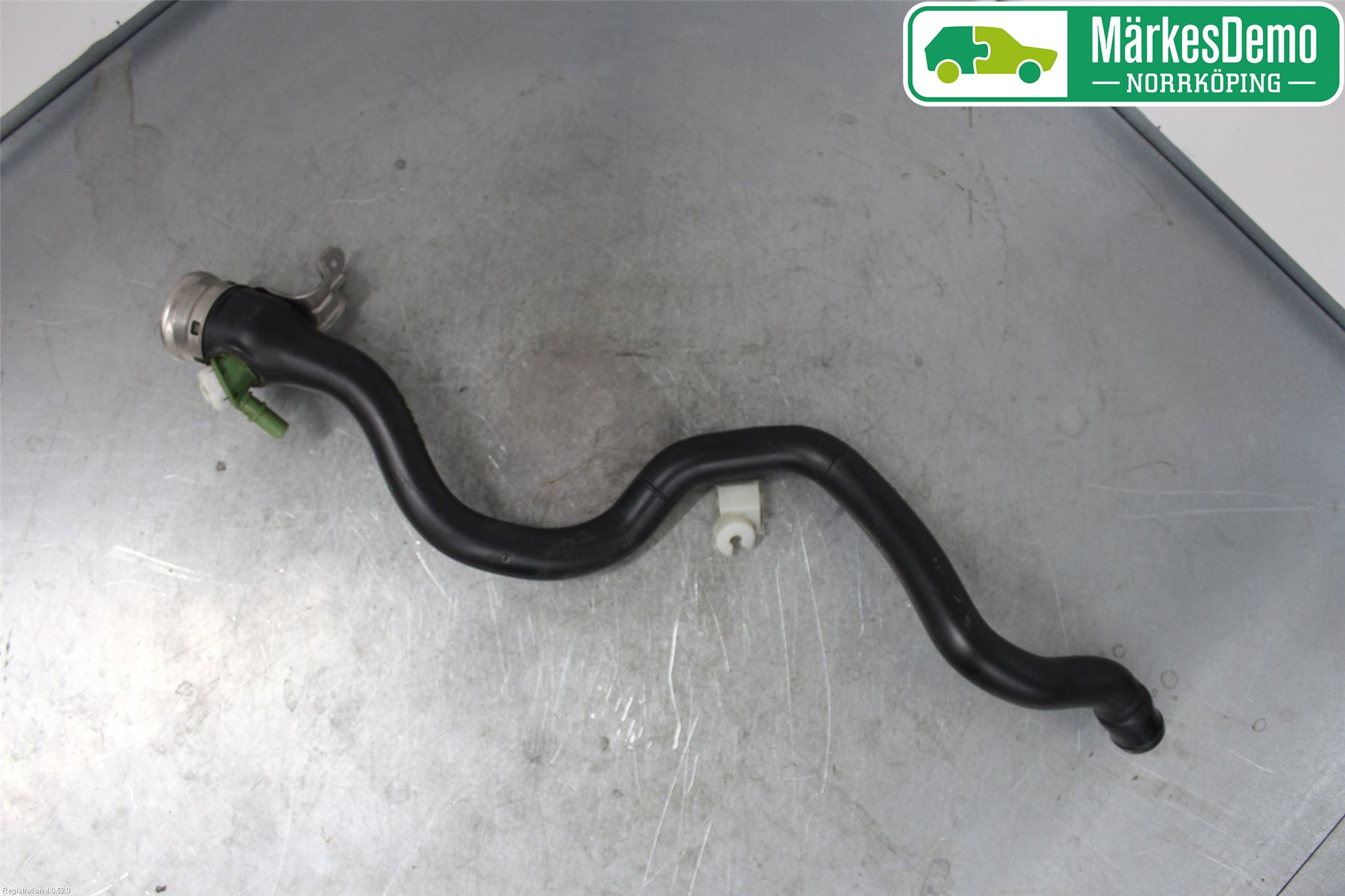 BMW 1 F20/F21 11-19 Bränslepåfyllnrör-Slang