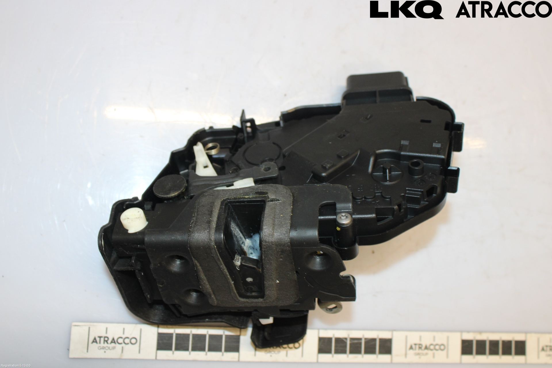 Ford KUGA 08-12 Låskista-Dörrlås