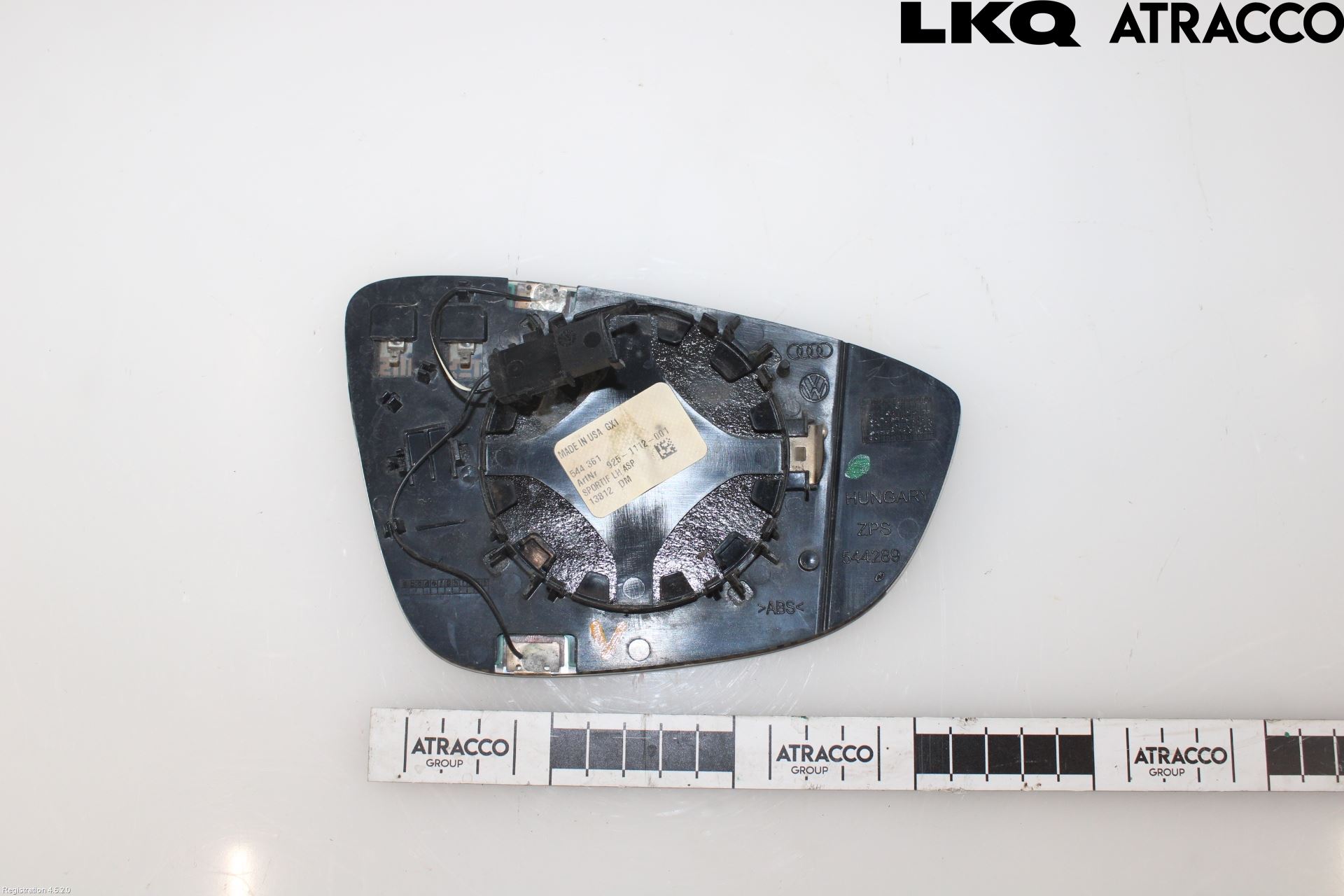Volkswagen VW PASSAT 11-14 Spegelglas Vä