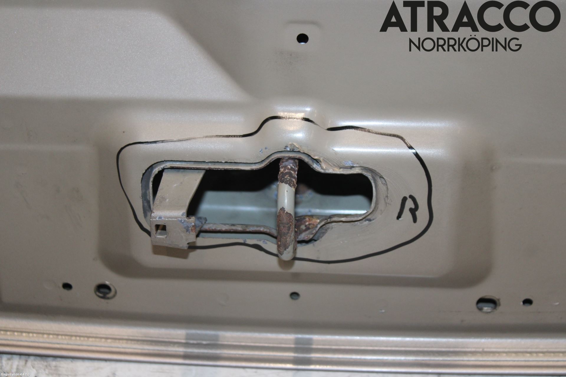 Nissan NOTE E11 06-14 Huv Fram