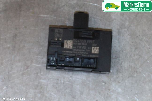 Skoda SUPERB 16-24 Styrenhet Dörr