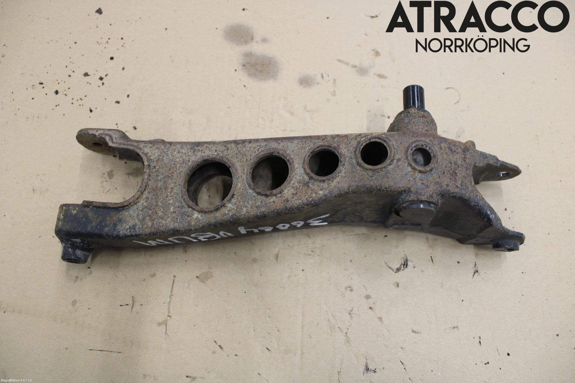 Volvo XC70 05-07 Bärarm Bak Vänster