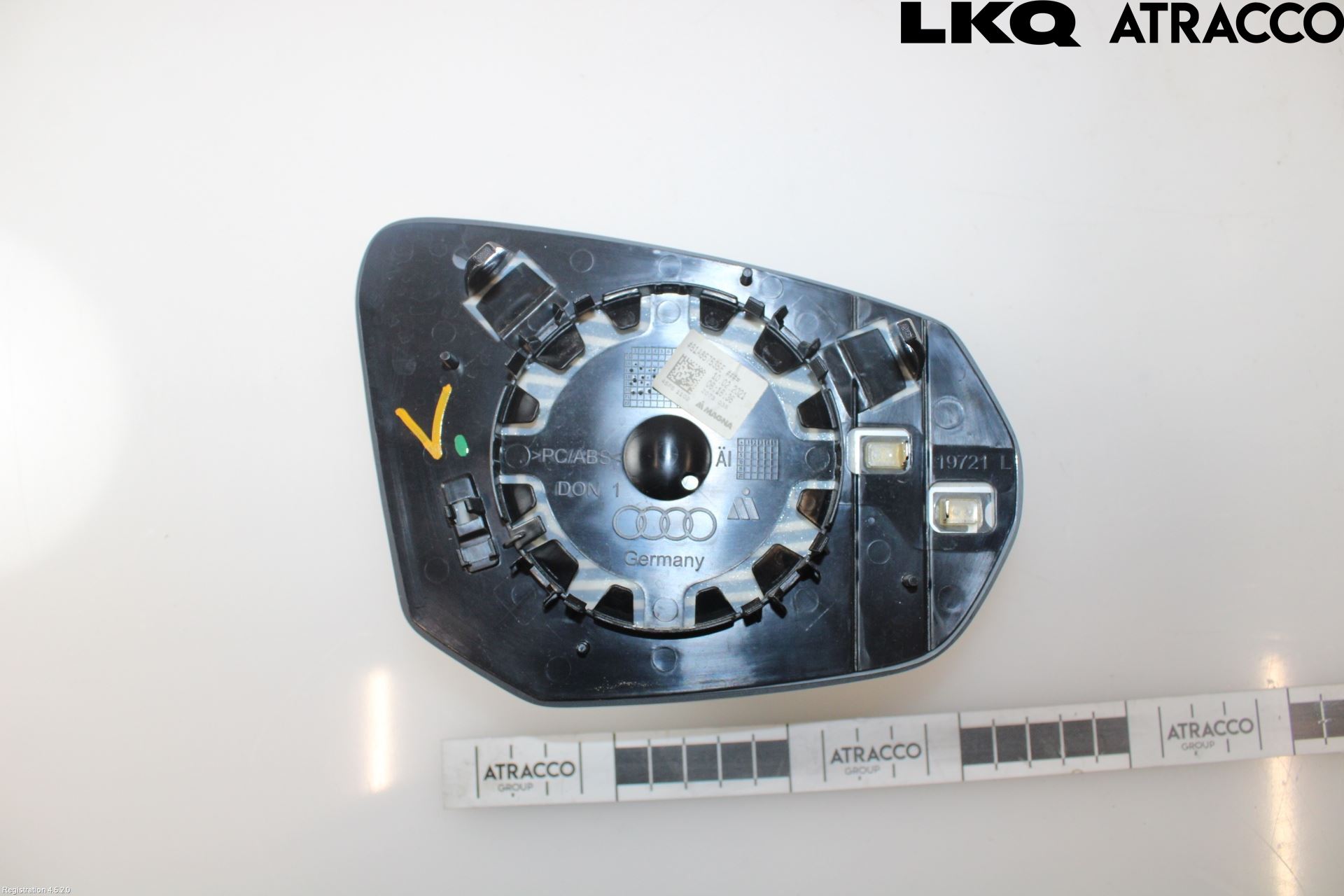 Audi Q2/SQ2 17- Spegelglas Vä