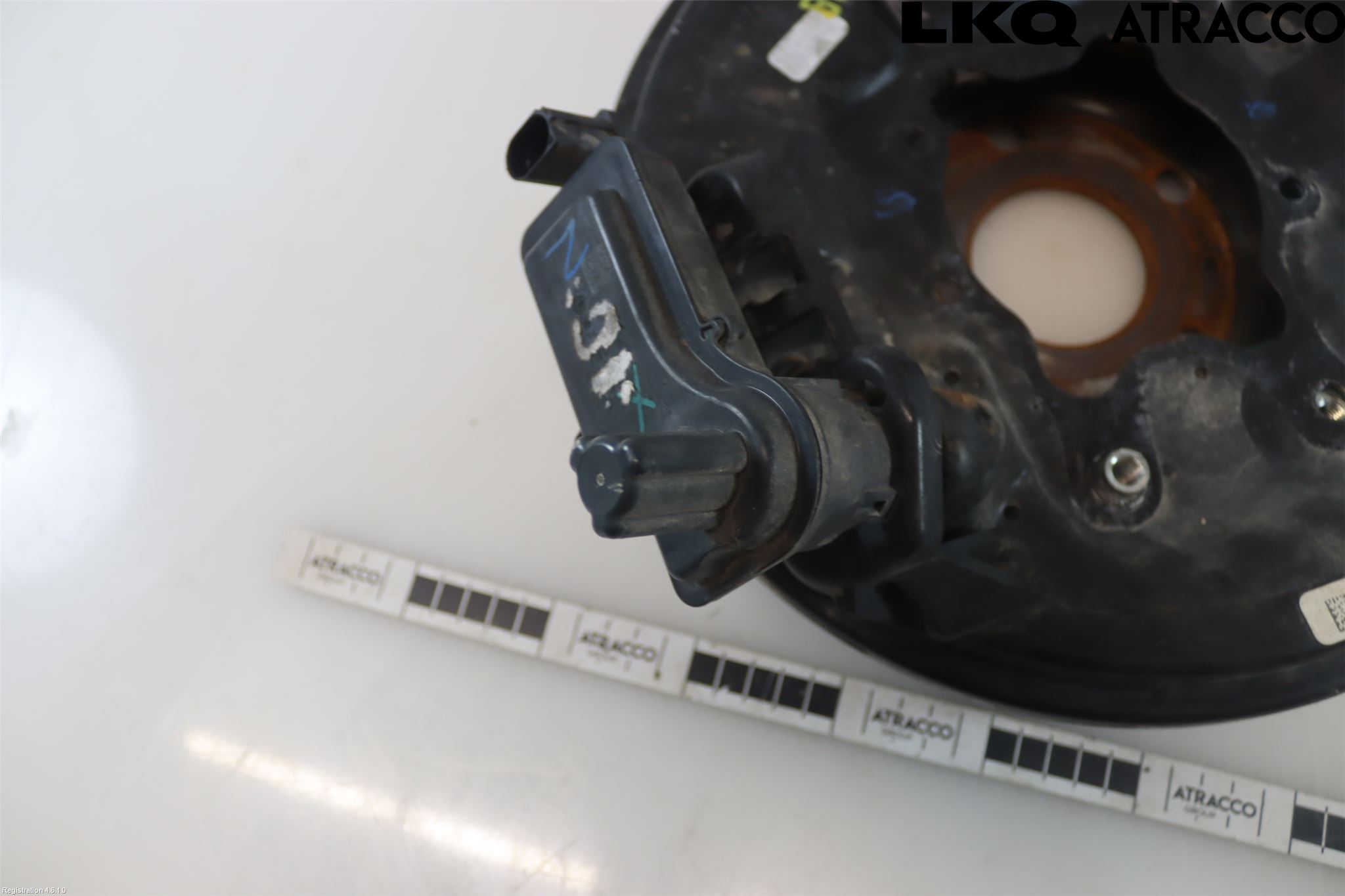 Volkswagen VW ID.4 21- Bromstrumma Bak