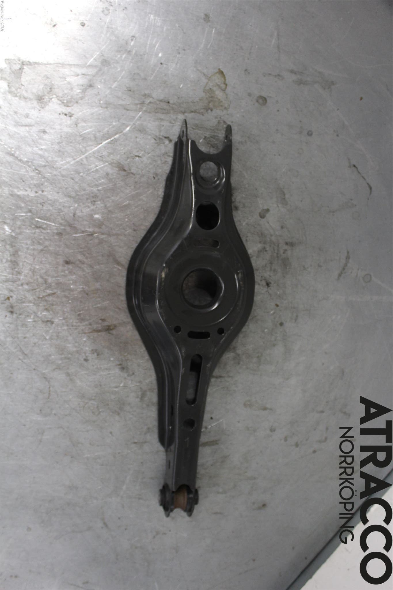 Toyota COROLLA 19- Bärarm Bak Höger