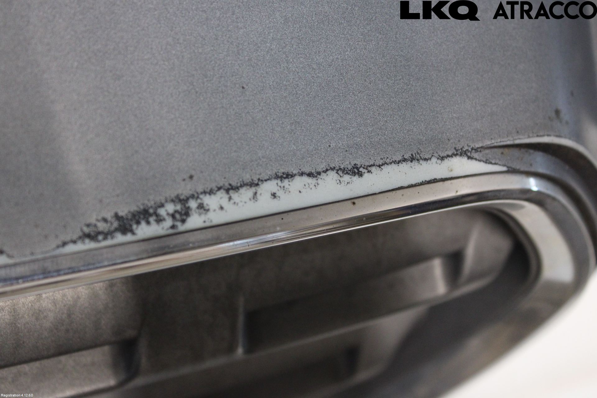 Subaru LEGACY    04-06 Grill Komp