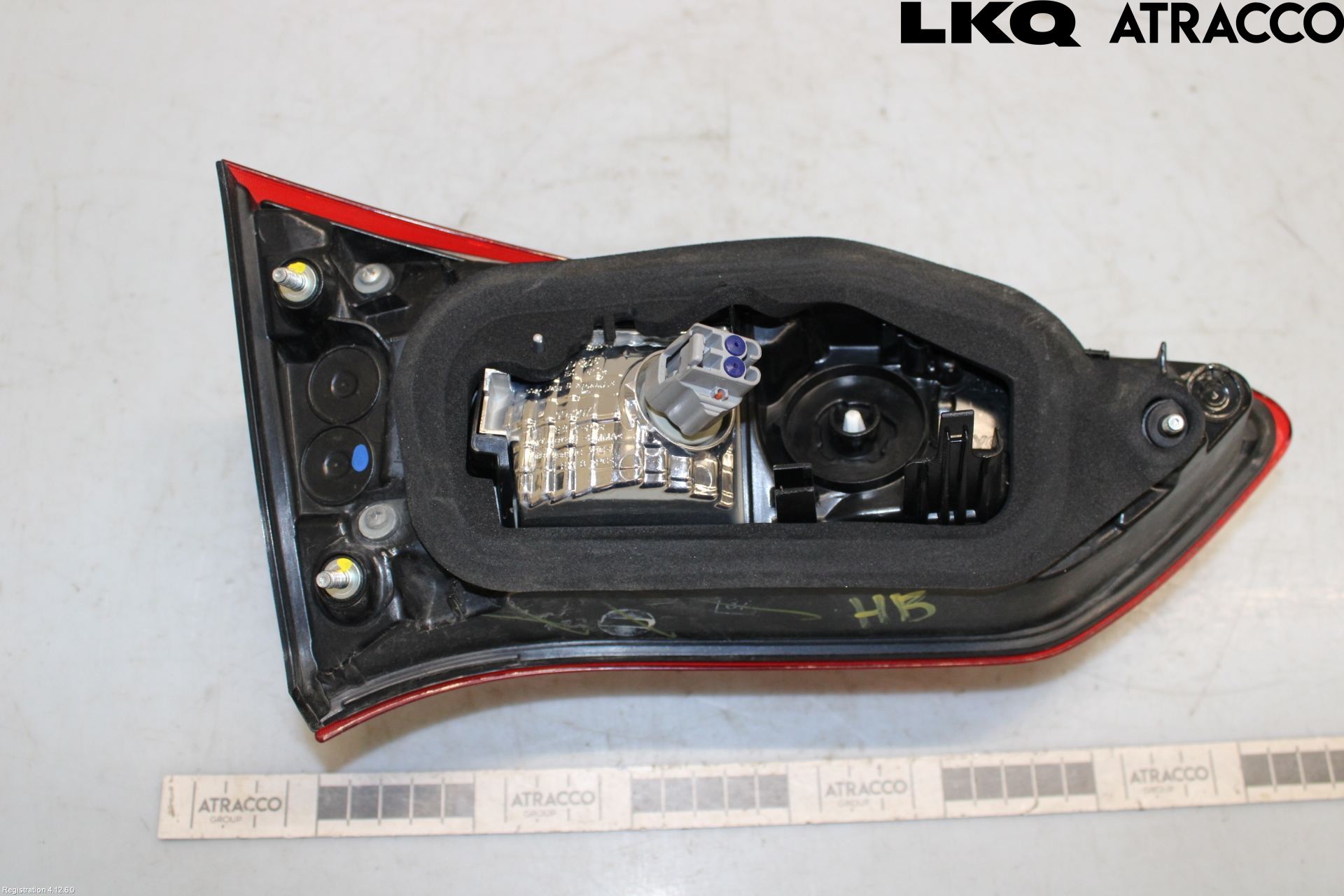 Toyota YARIS XP130 15-20 Bakljus Lucka Hö