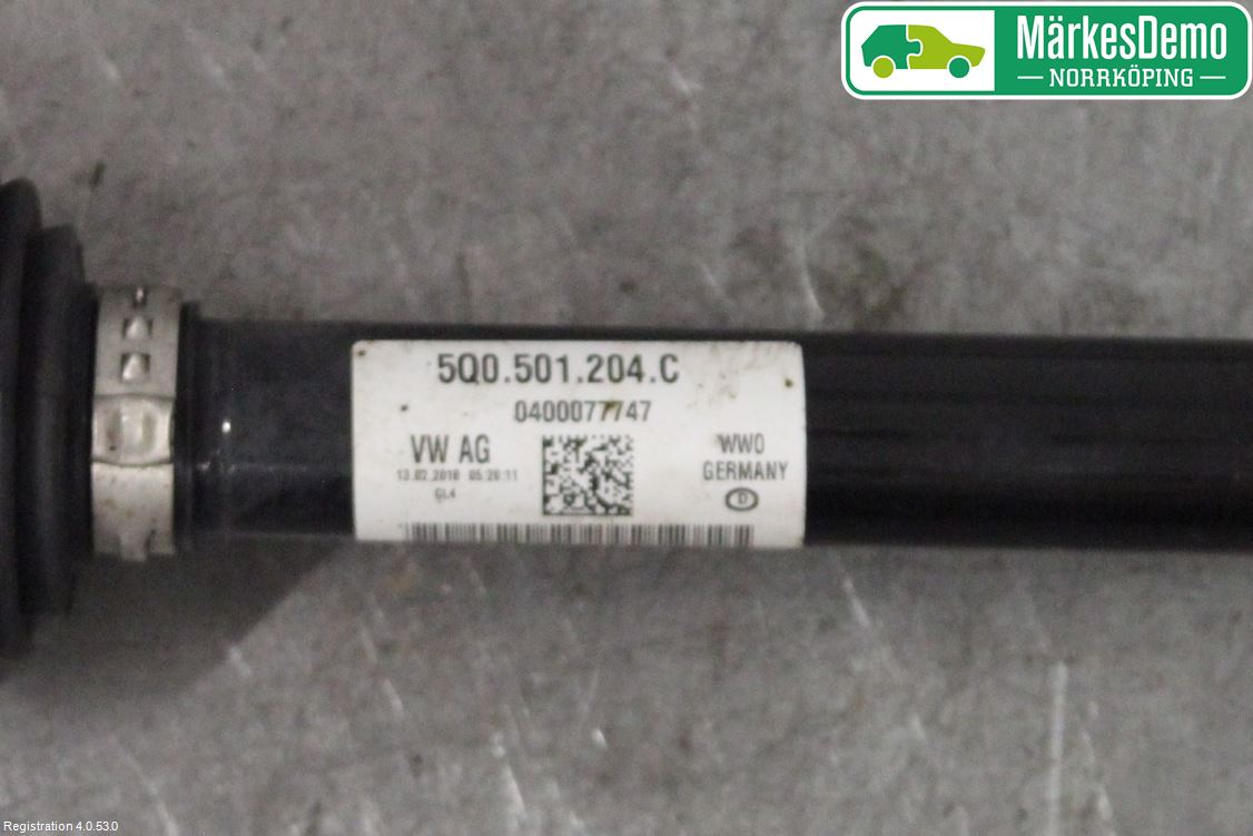 Volkswagen VW T-ROC 18- Drivaxel Bak Höger