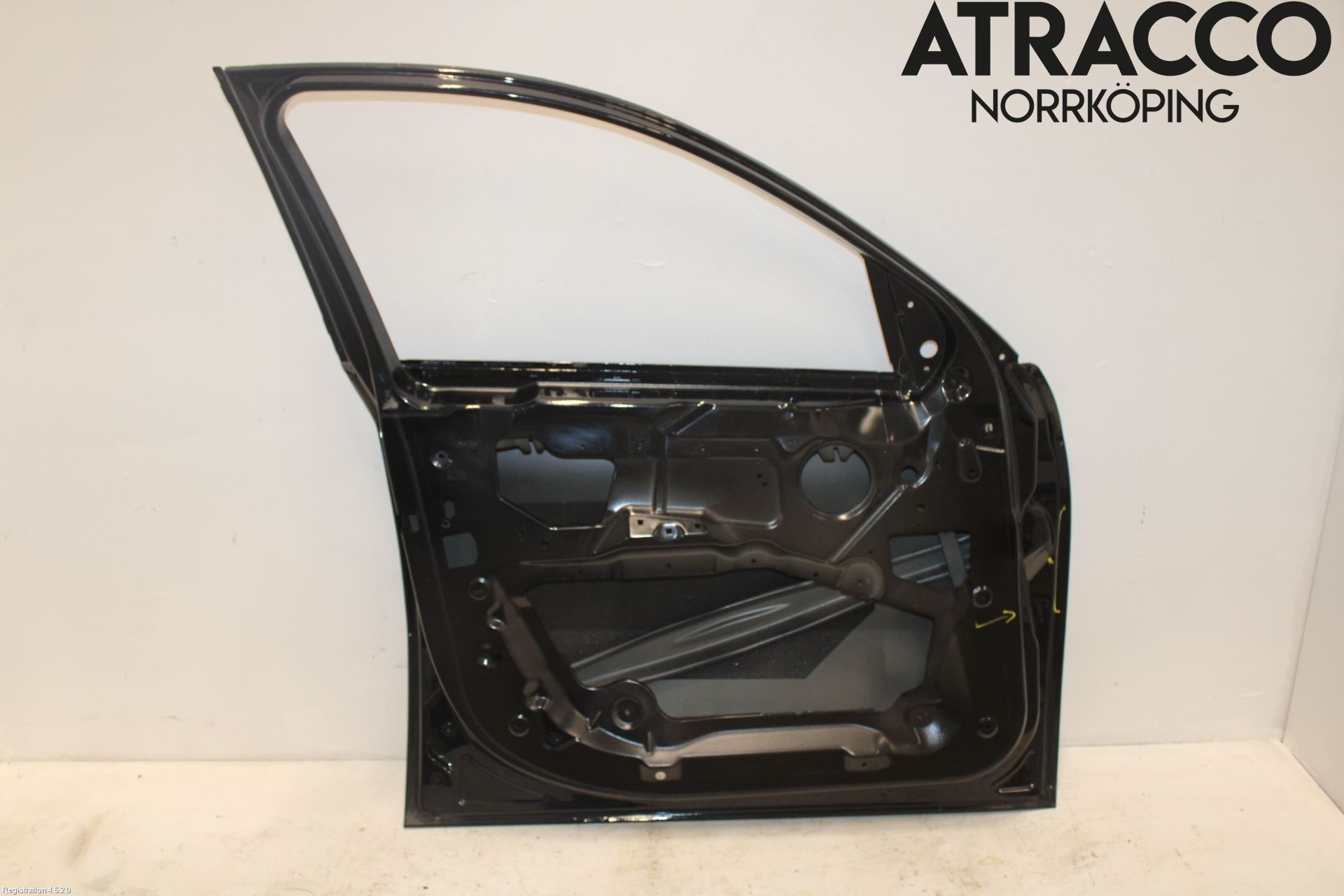 BMW X6 E71/E72   08-14 Dörr Fram Vänster