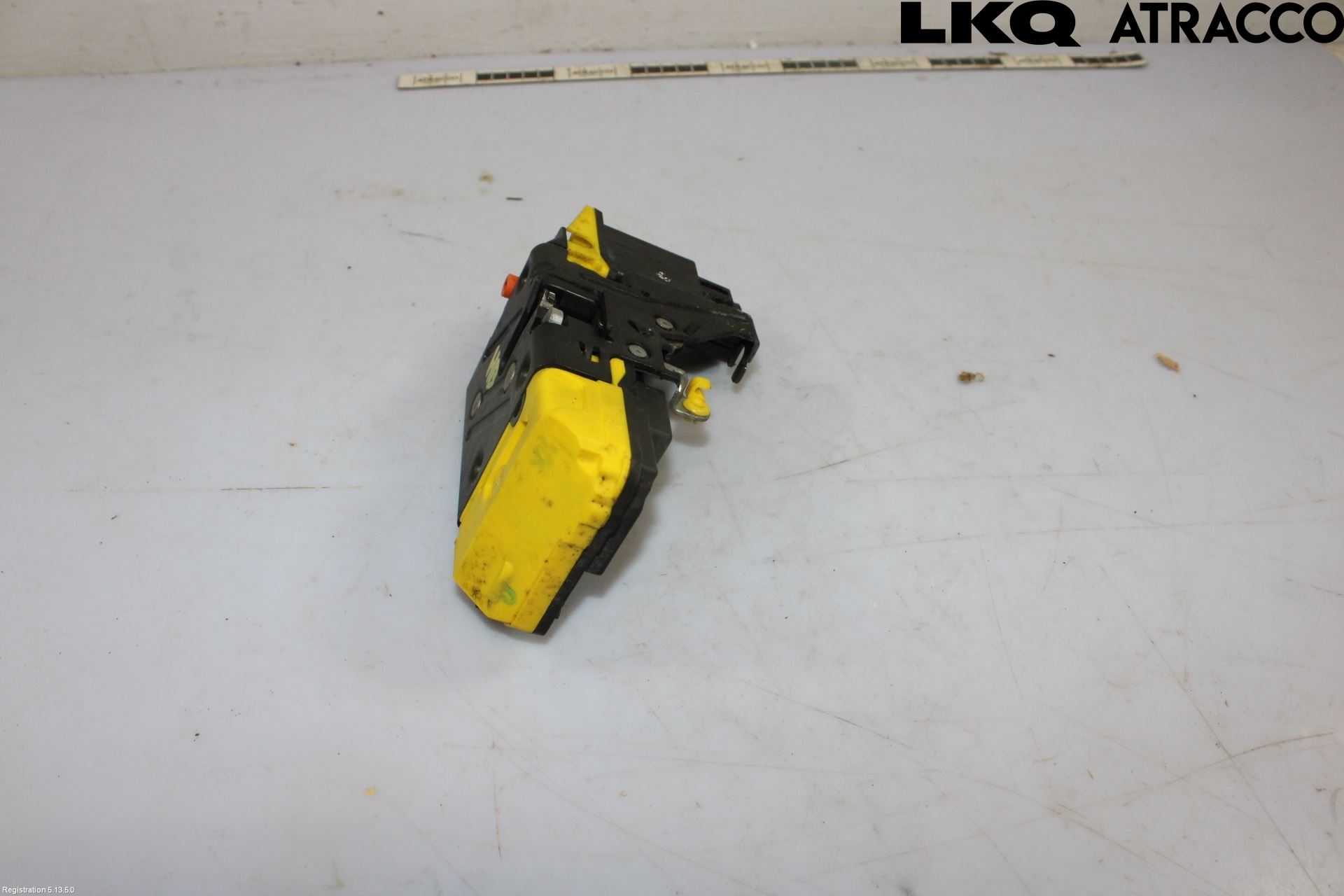 Volvo V70 00-04 Låskista-Dörrlås