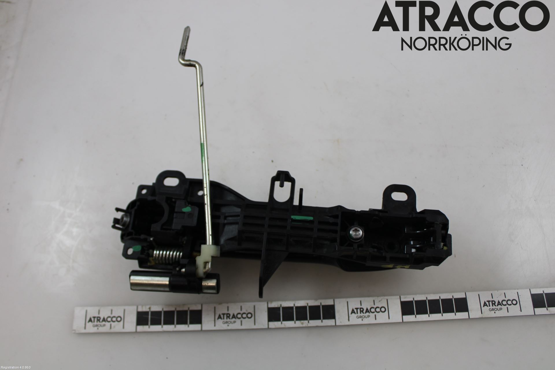 Toyota YARIS XP130 12-14 Dörrhandtag Yttre Hö
