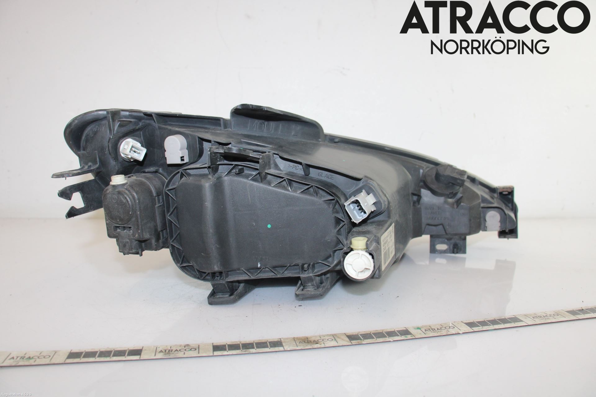 Peugeot 206 98-09 Strålkastare Vänster