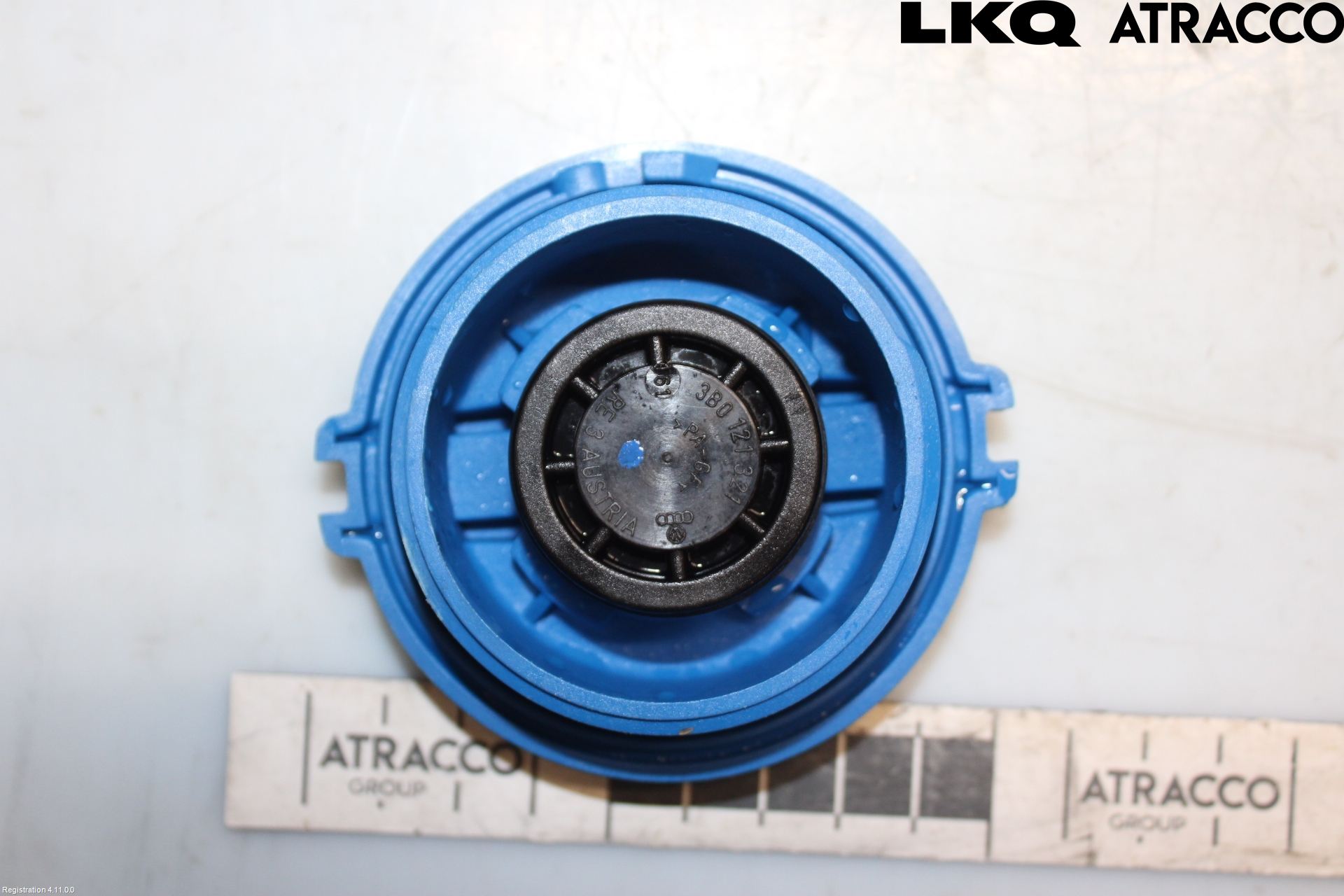 Volkswagen VW GOLF VI 09-13 Expansionstank Lock