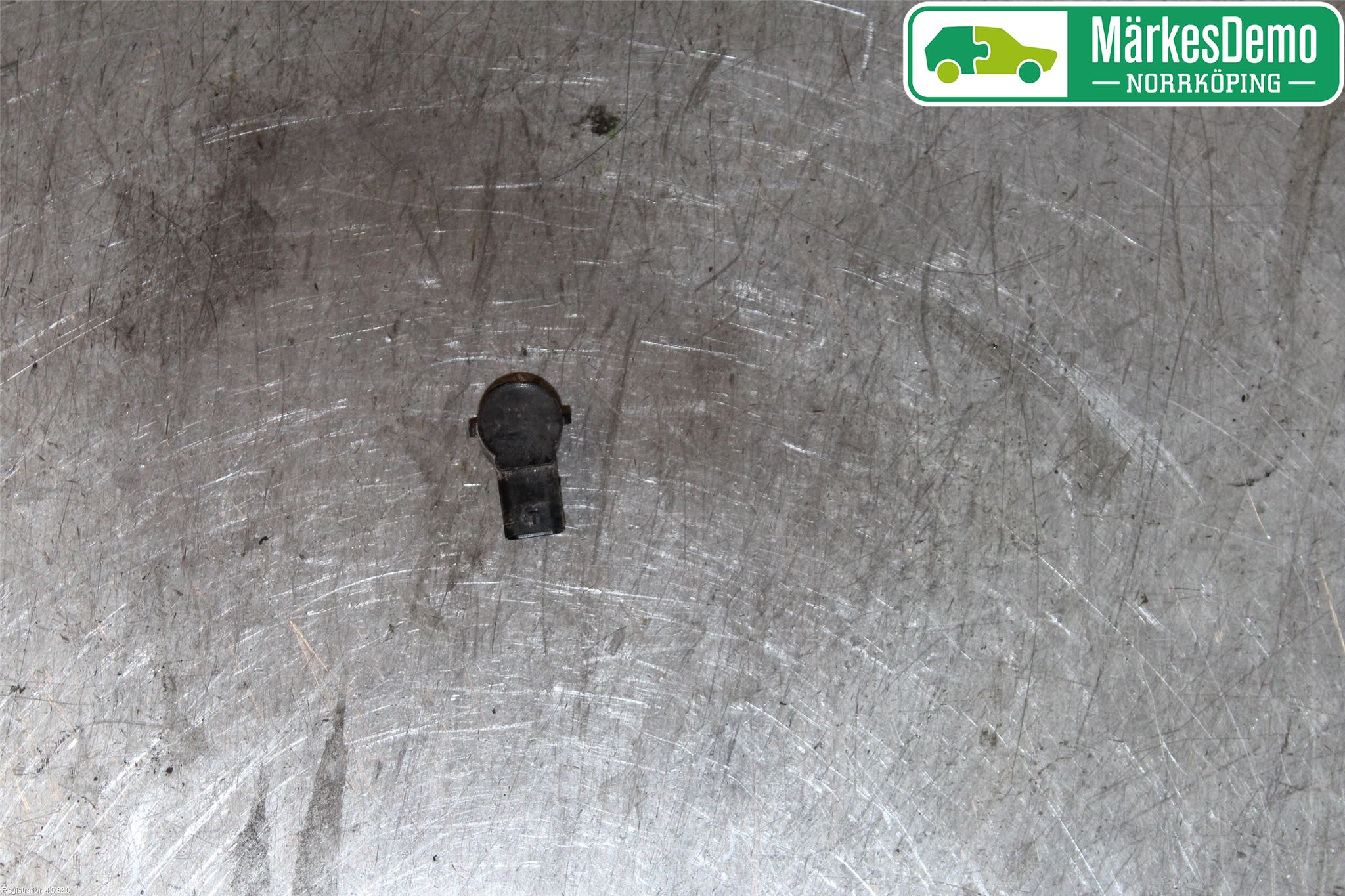 Mercedes-Benz MB C-KLASS (W205) 14-21 Parkeringshjälp Frontsensor