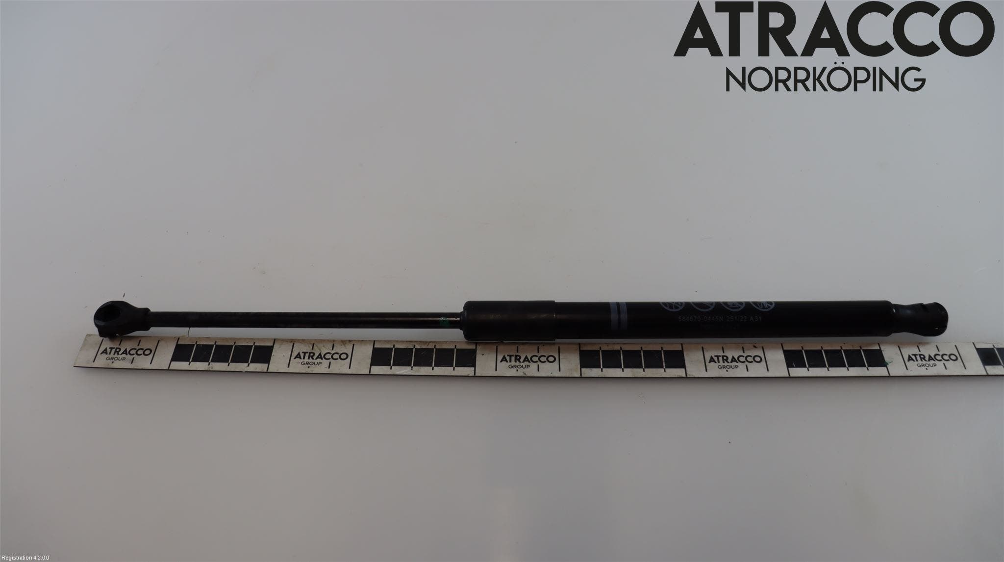 Toyota YARIS XP21 20- Gasfjäder Baklucka