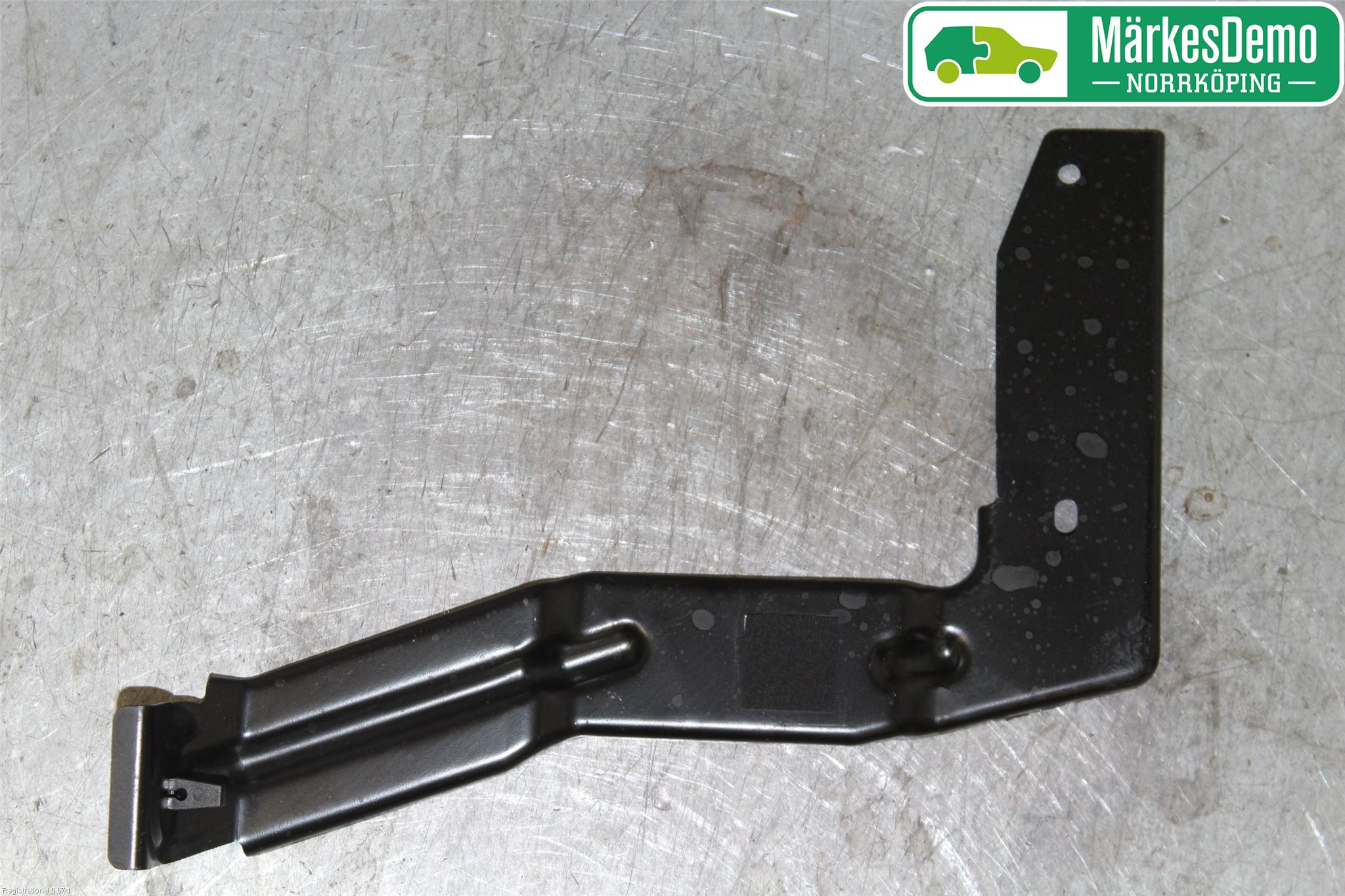 Audi A4/S4 B9 20- Stötfångarfäste Bak Vä