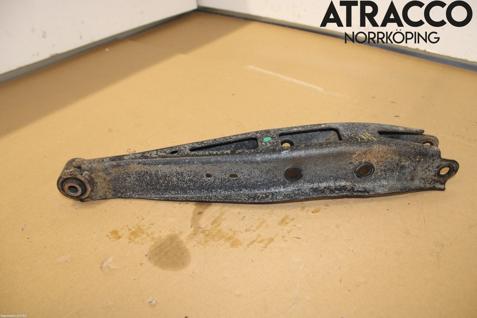 Subaru OUTBACK 10-15 Bärarm Bak Höger