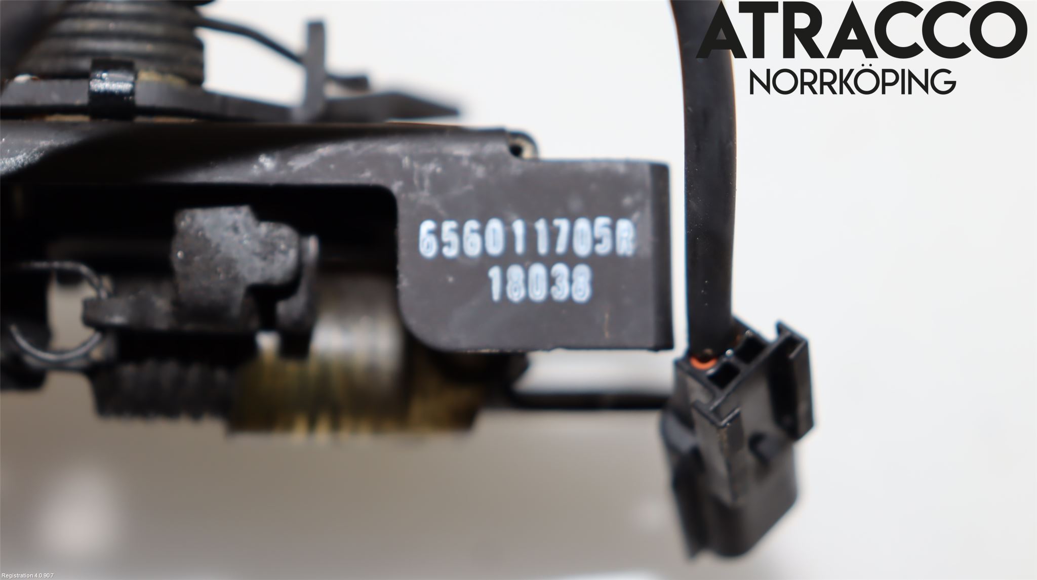 Renault TRAFIC/E-TECH 15- Huvlås