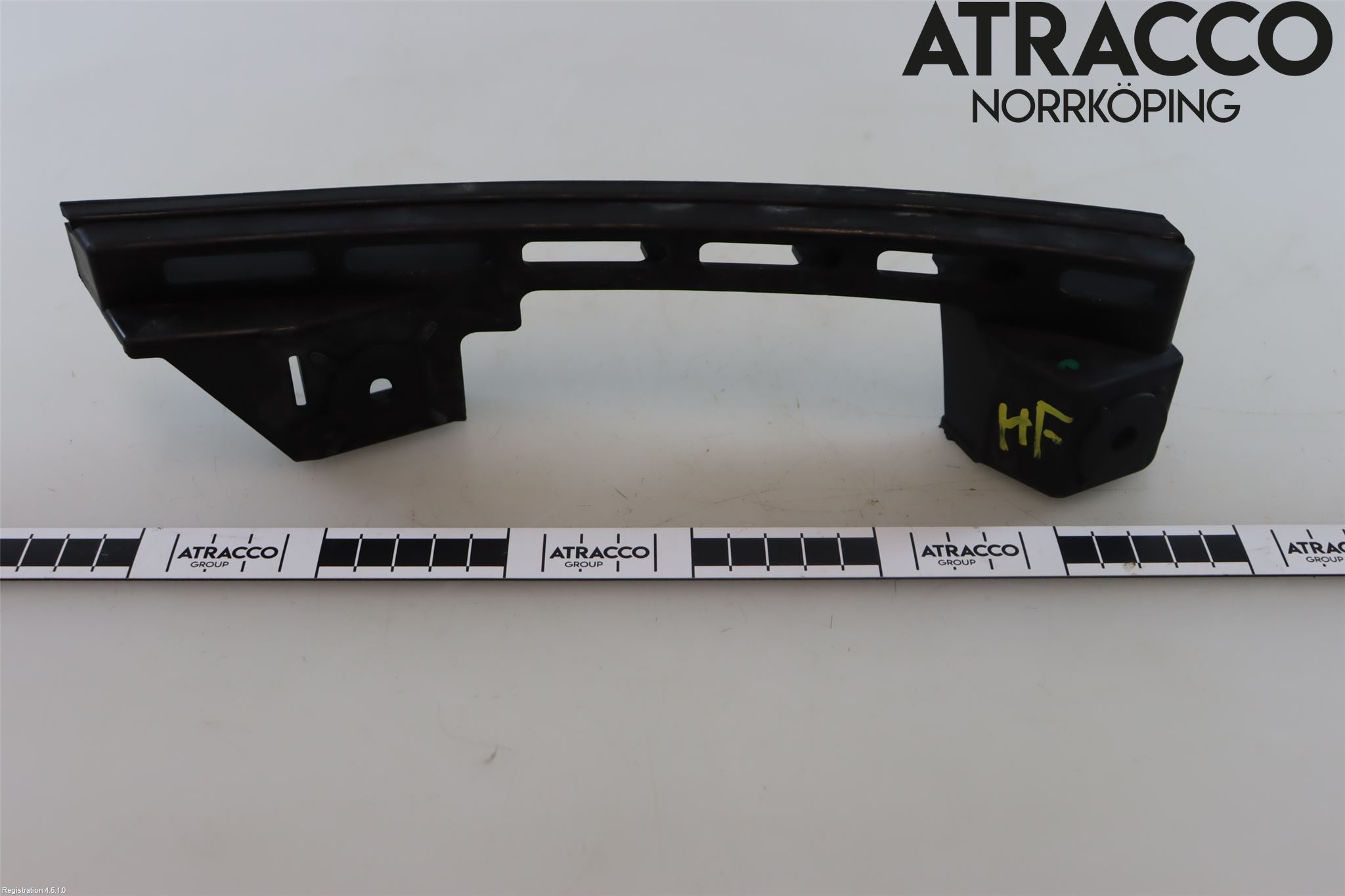 Volkswagen VW CADDY      04-10 Stötfångarfäste Fram Hö
