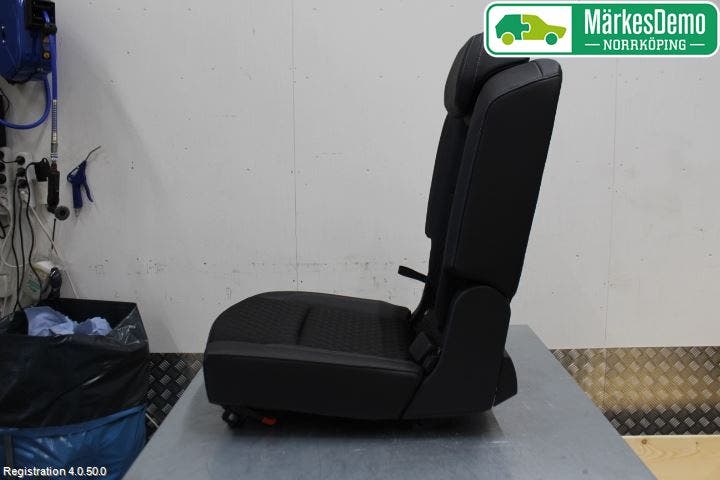 Skoda KAROQ 18- Inredning Baksäte