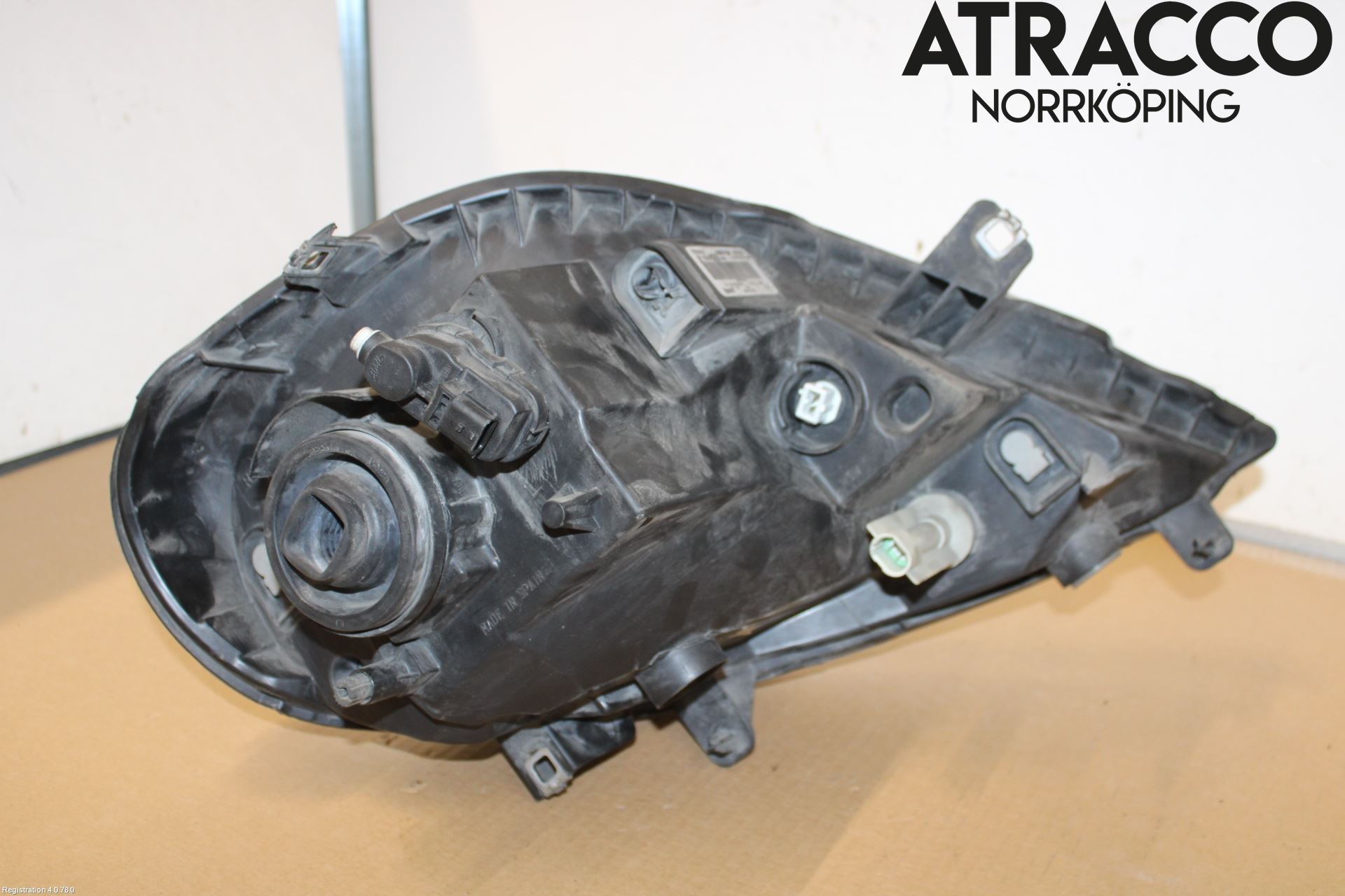 Renault TRAFIC   02-14 Strålkastare Vänster