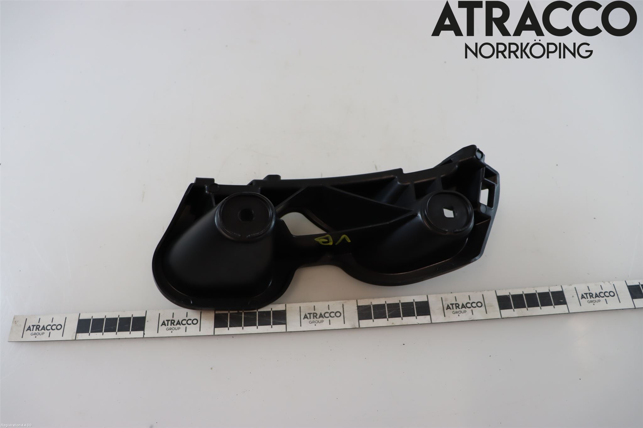 Skoda FABIA 22- Stötfångarfäste Bak Vä