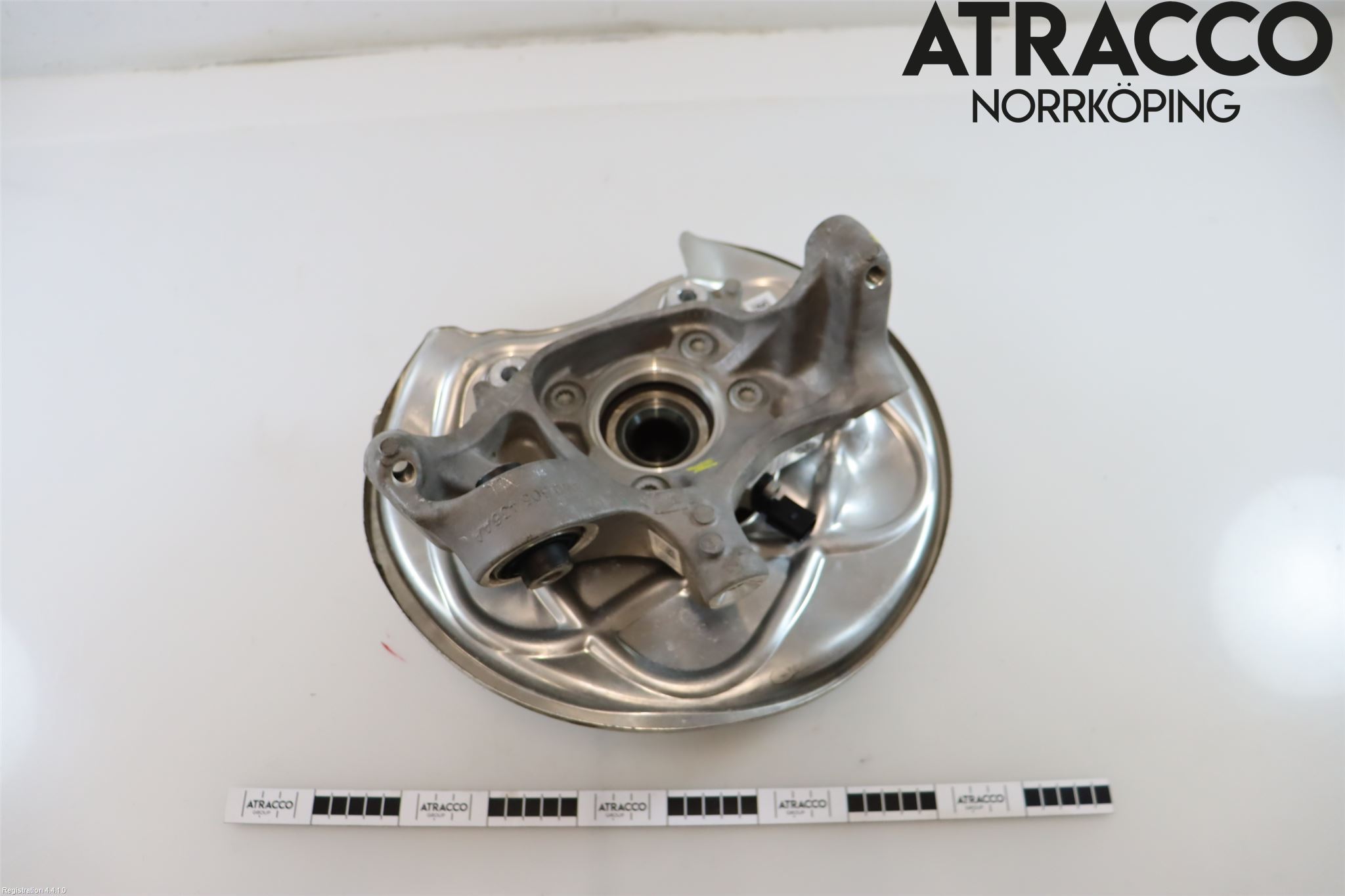 Audi A4/S4 B9 20- Hjullagerhus-Spindel Hö B