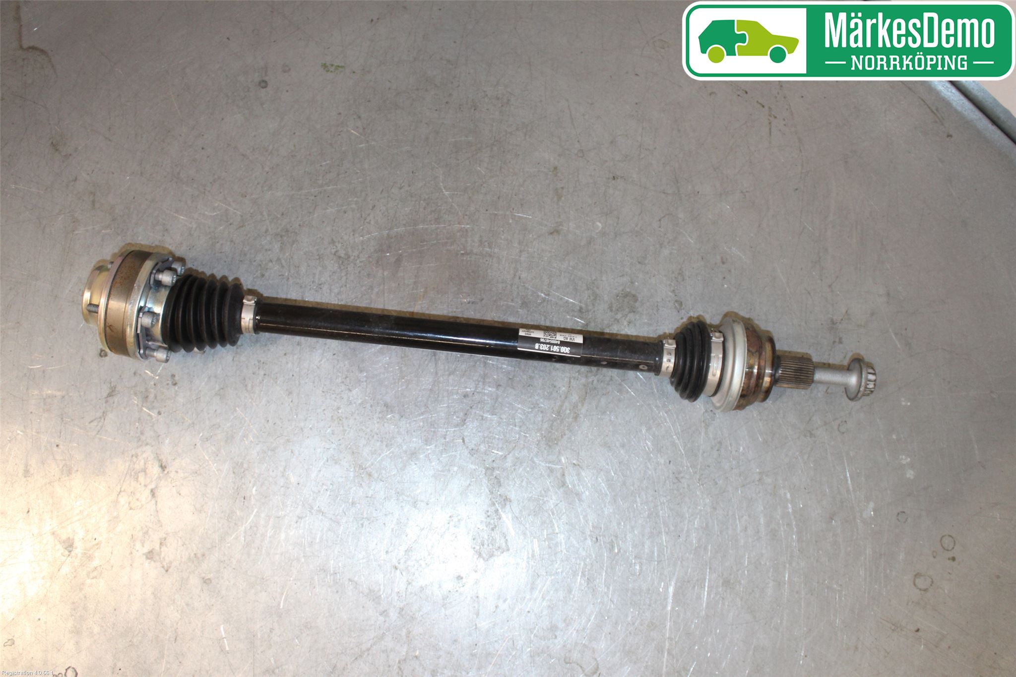 Skoda SUPERB 16-24 Drivaxel Bak Vänster