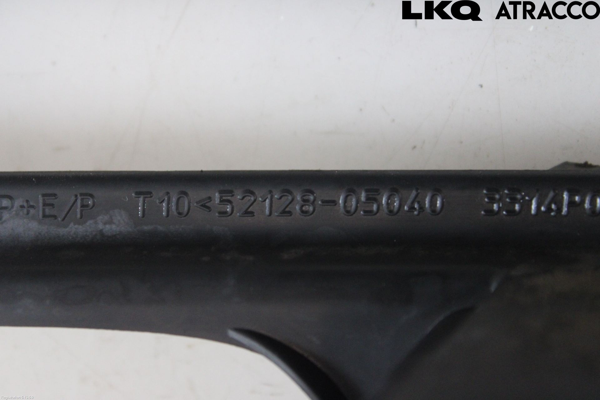 Toyota AVENSIS 03-06 Dimljussarg Fram