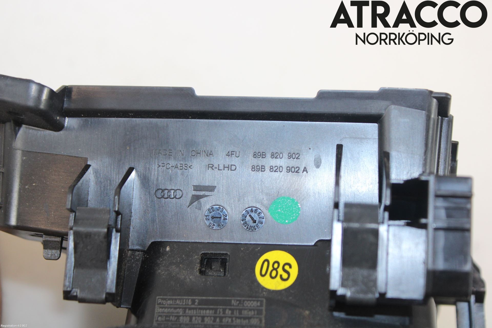 Audi Q4 E-TRON FZ 22- Defrosterkanal-Munstycke