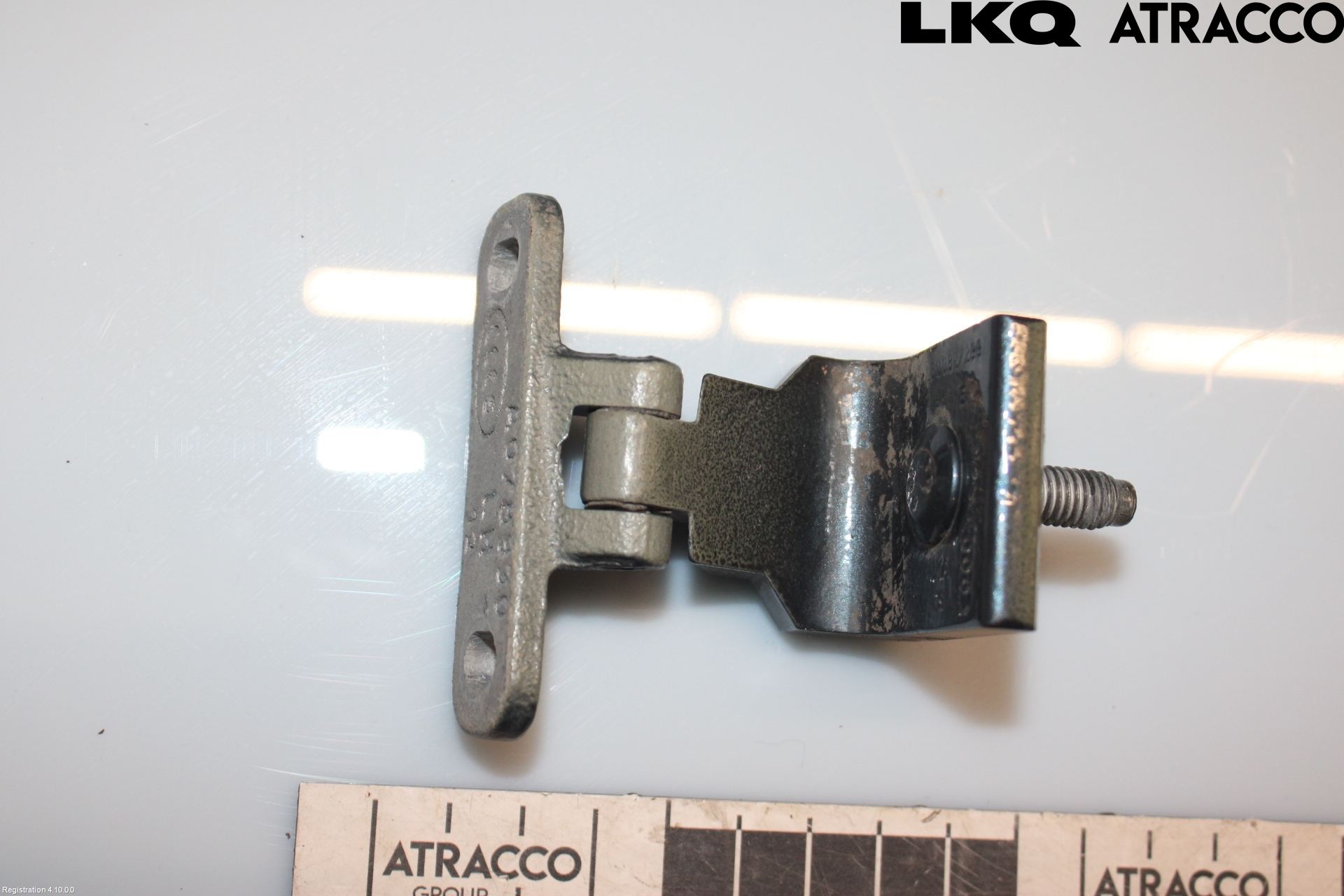 Audi Q3 8U 12-18 Bakluckegångjärn Vä