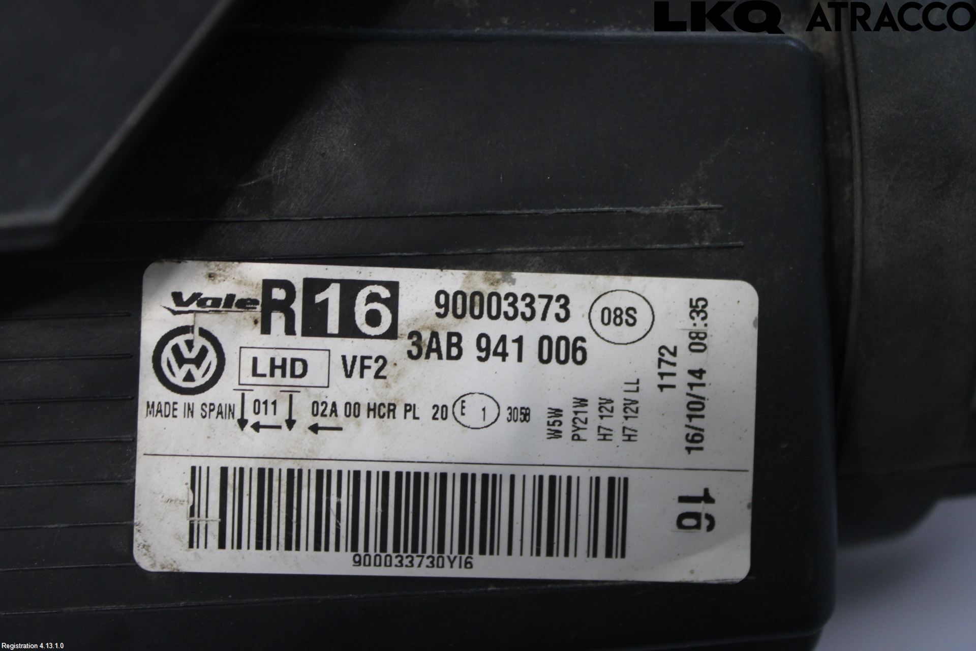 Volkswagen VW PASSAT 11-14 Strålkastare Höger