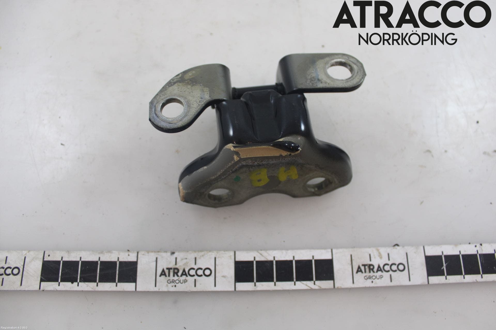 Toyota YARIS XP130 12-14 Dörrgångjärn